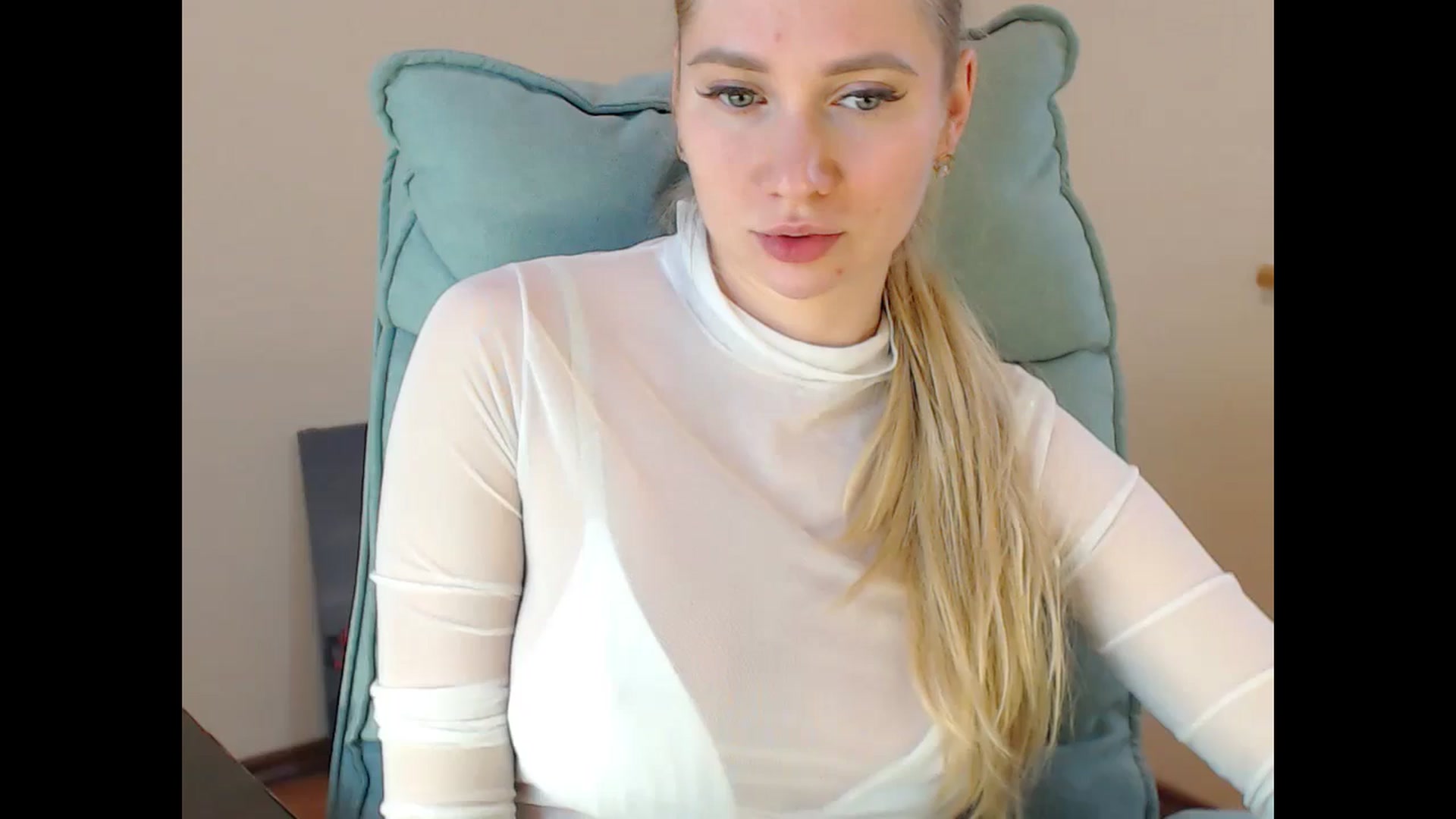 Gallery image thumbnail from Miss_Sylvia's myfreecams stream on, 01/08/2025, 18:30 image 3 of 20