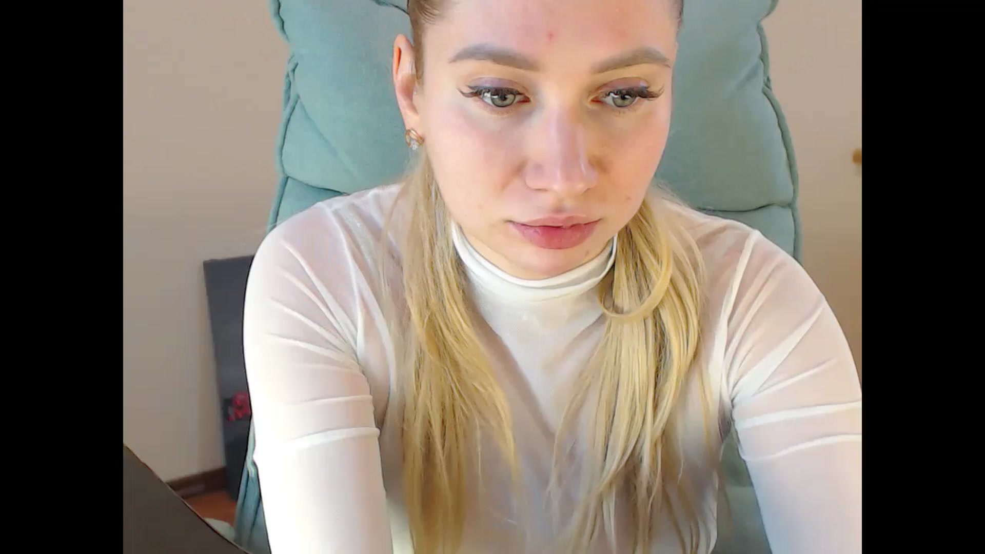 Gallery image thumbnail from Miss_Sylvia's myfreecams stream on, 01/08/2025, 20:15 image 1 of 20