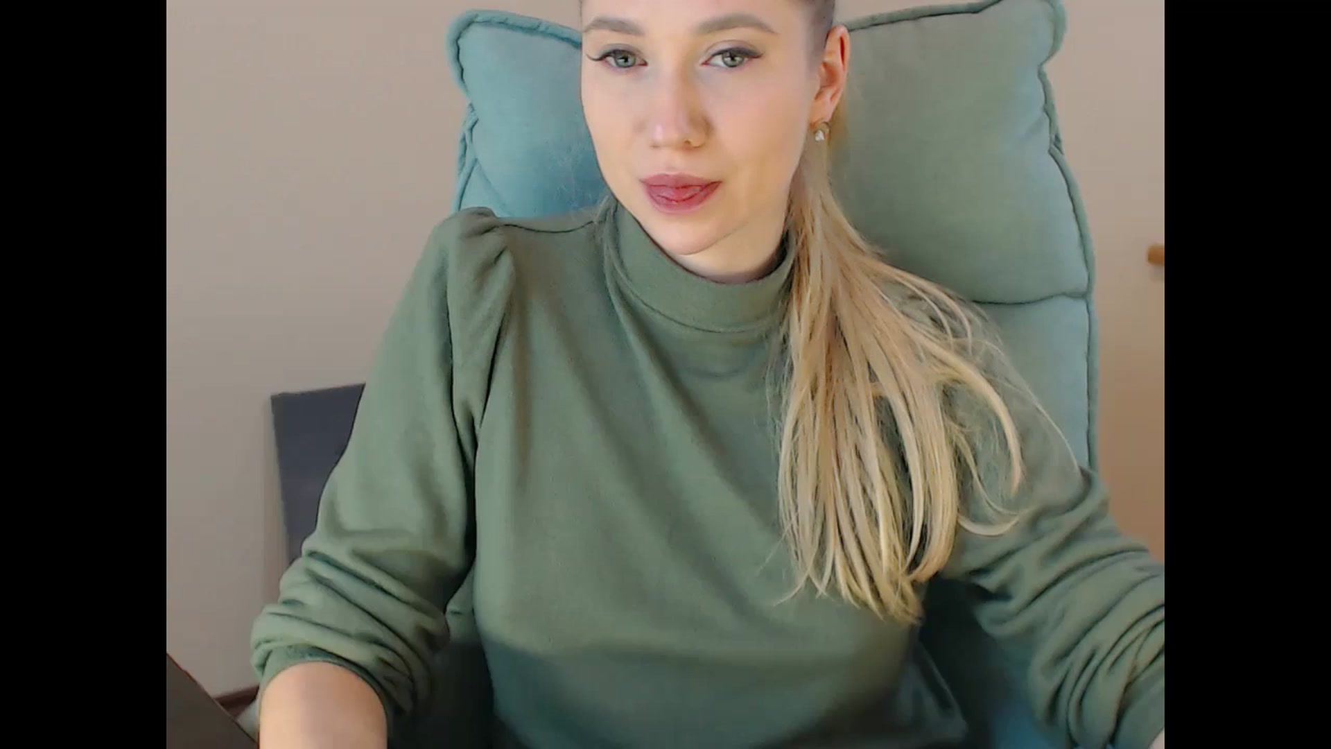 Gallery image thumbnail from Miss_Sylvia's myfreecams stream on, 01/09/2025, 17:01 image 20 of 20