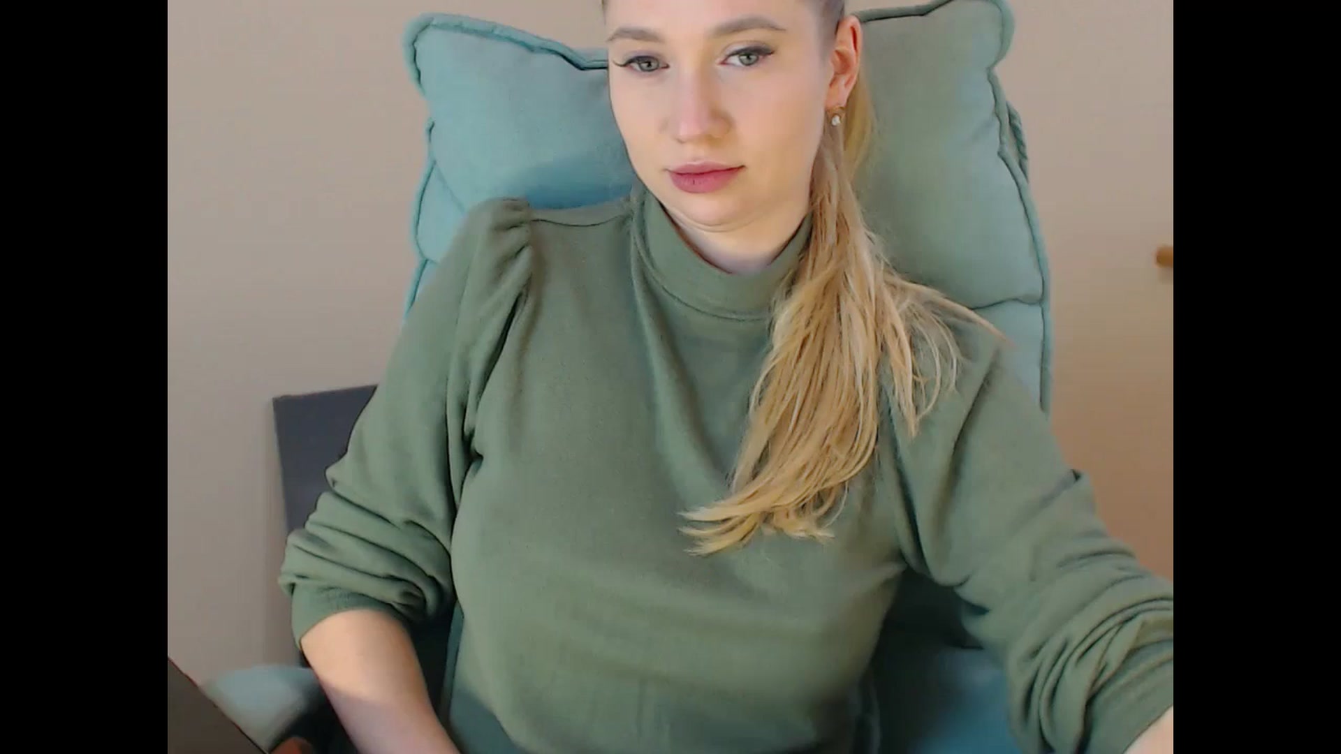 Gallery image thumbnail from Miss_Sylvia's myfreecams stream on, 01/09/2025, 17:01 image 17 of 20