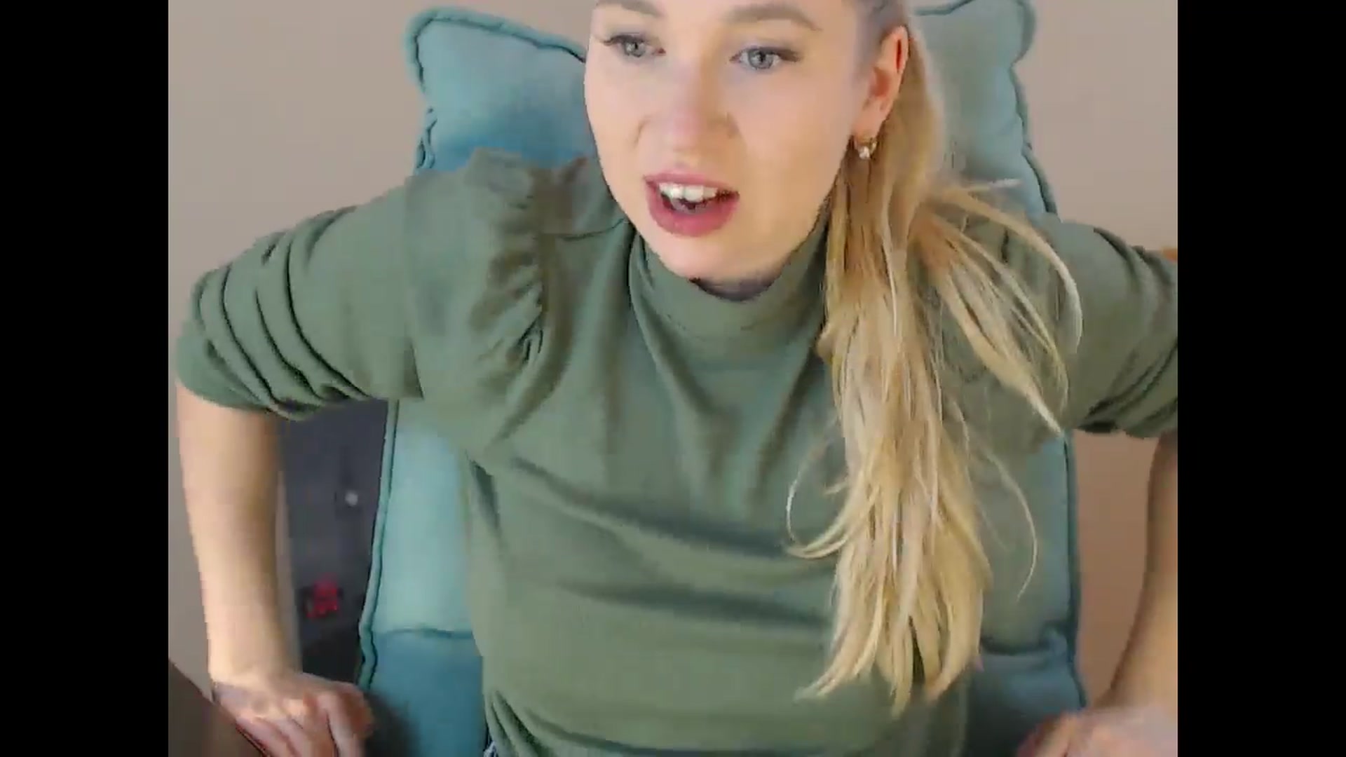 Gallery image thumbnail from Miss_Sylvia's myfreecams stream on, 01/09/2025, 17:01 image 12 of 20