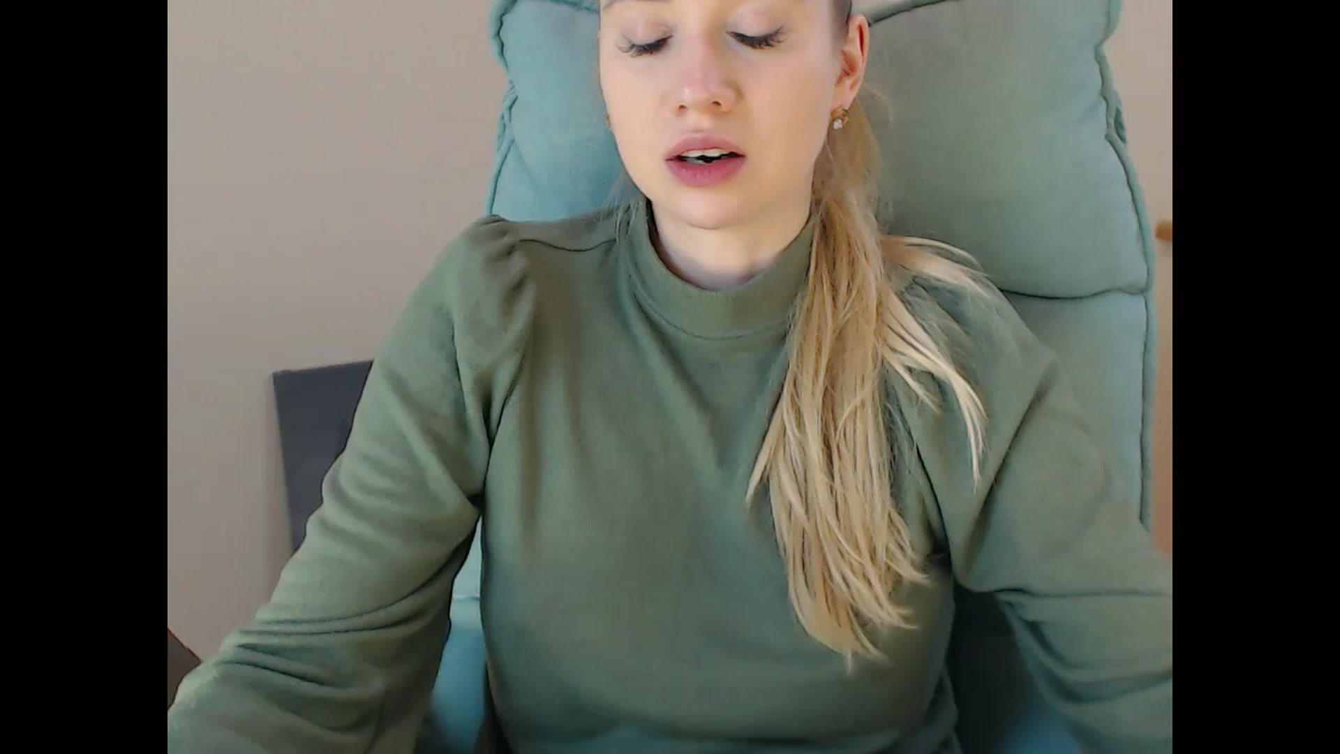 Gallery image thumbnail from Miss_Sylvia's myfreecams stream on, 01/09/2025, 18:30 image 12 of 20