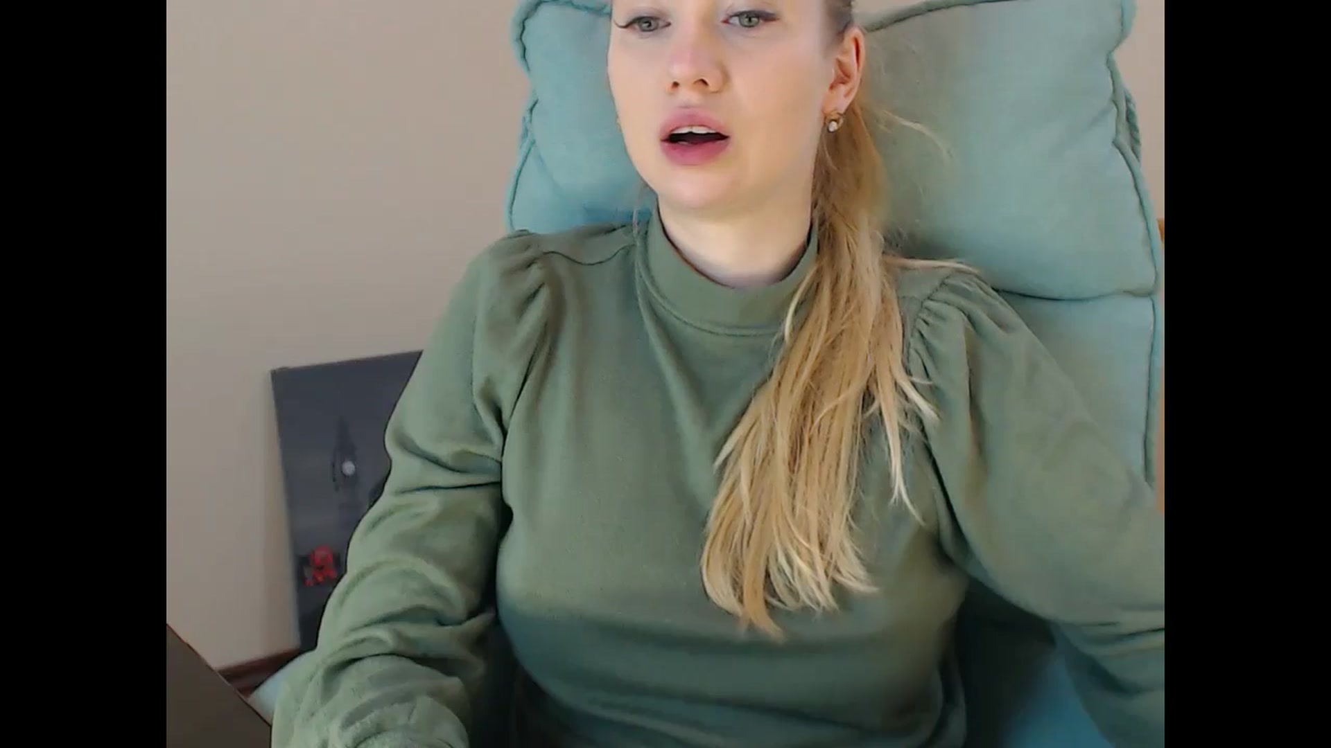 Gallery image thumbnail from Miss_Sylvia's myfreecams stream on, 01/09/2025, 18:30 image 16 of 20