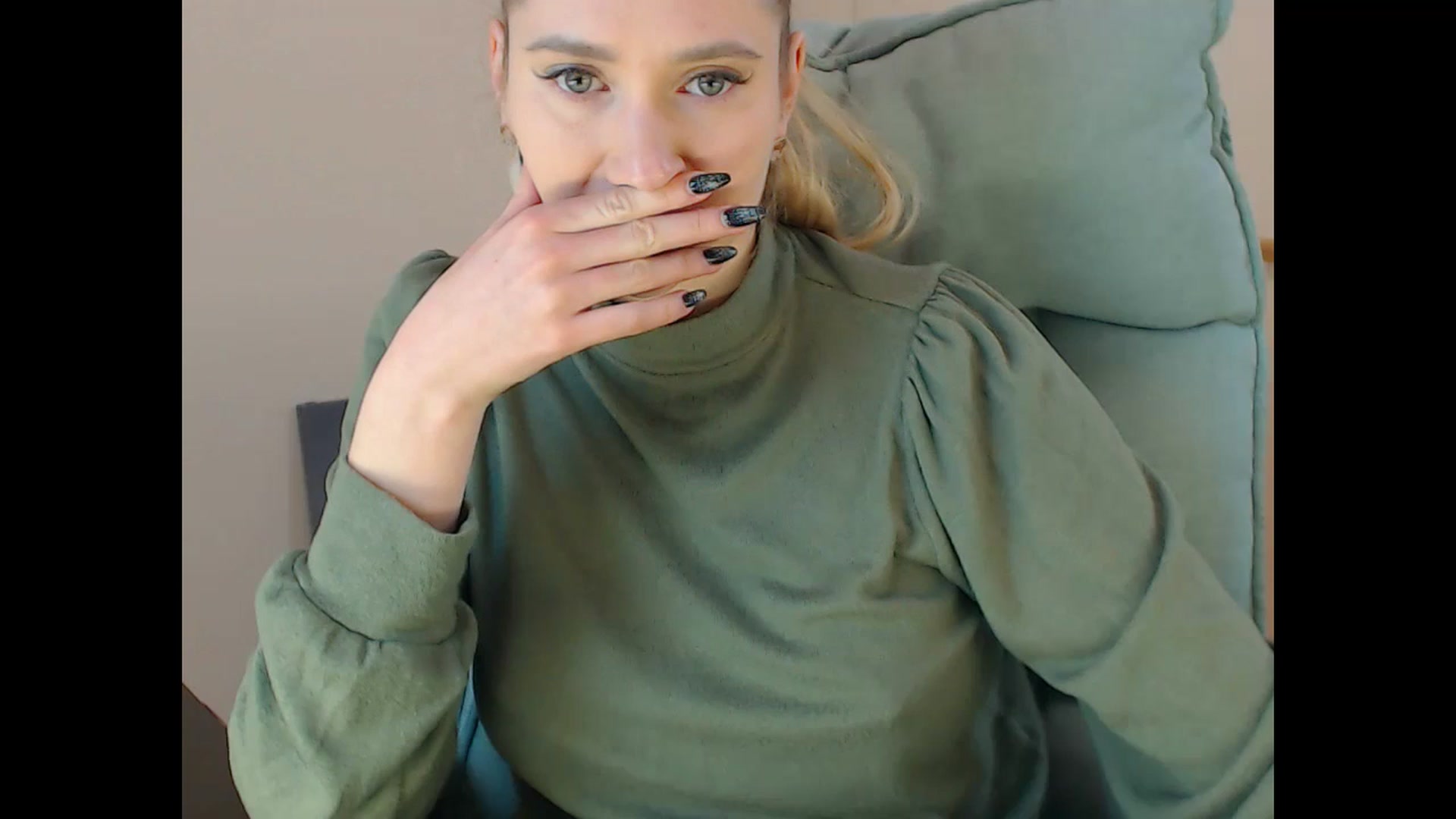 Gallery image thumbnail from Miss_Sylvia's myfreecams stream on, 01/09/2025, 18:30 image 1 of 20