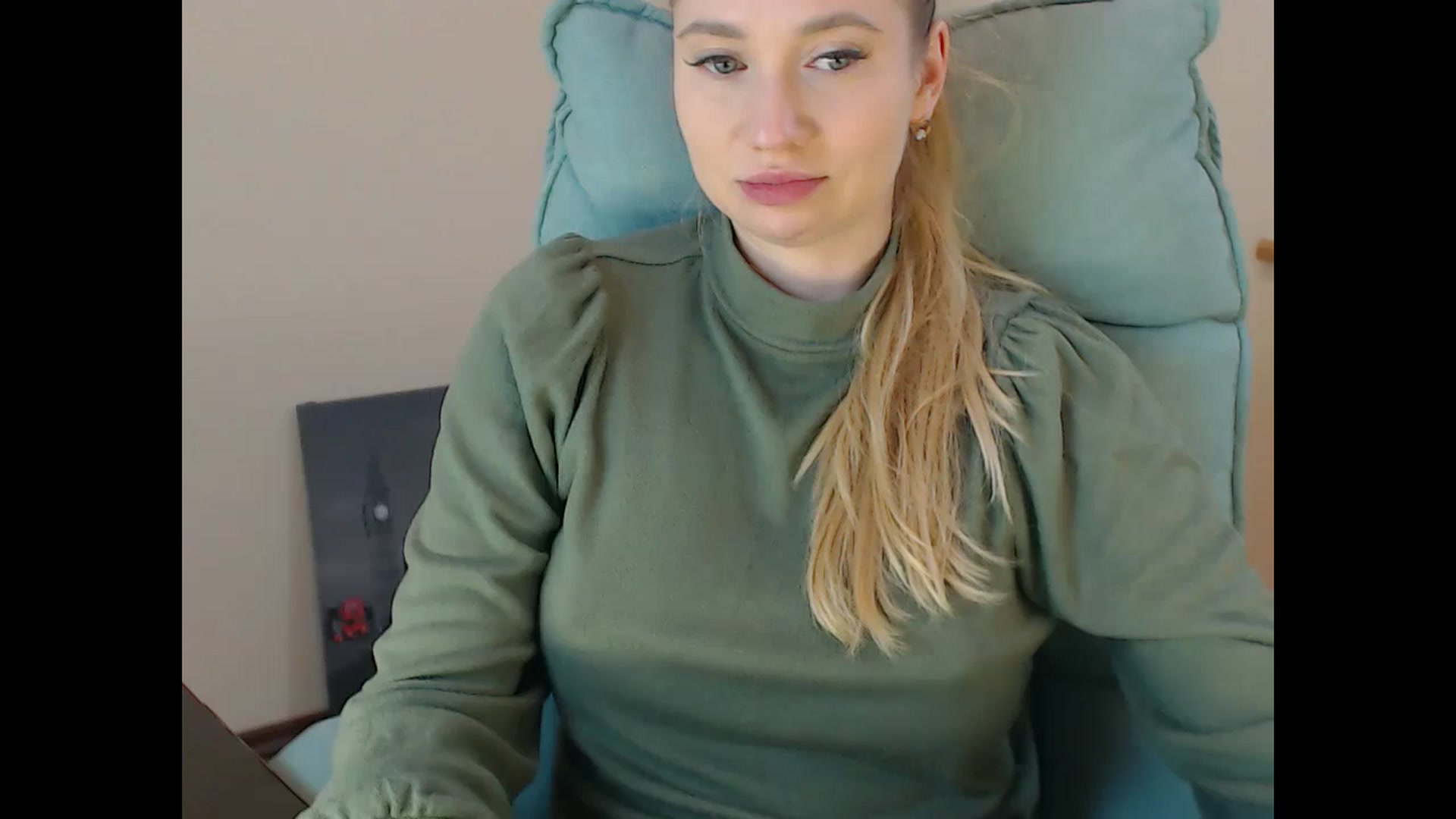 Gallery image thumbnail from Miss_Sylvia's myfreecams stream on, 01/09/2025, 18:30 image 14 of 20