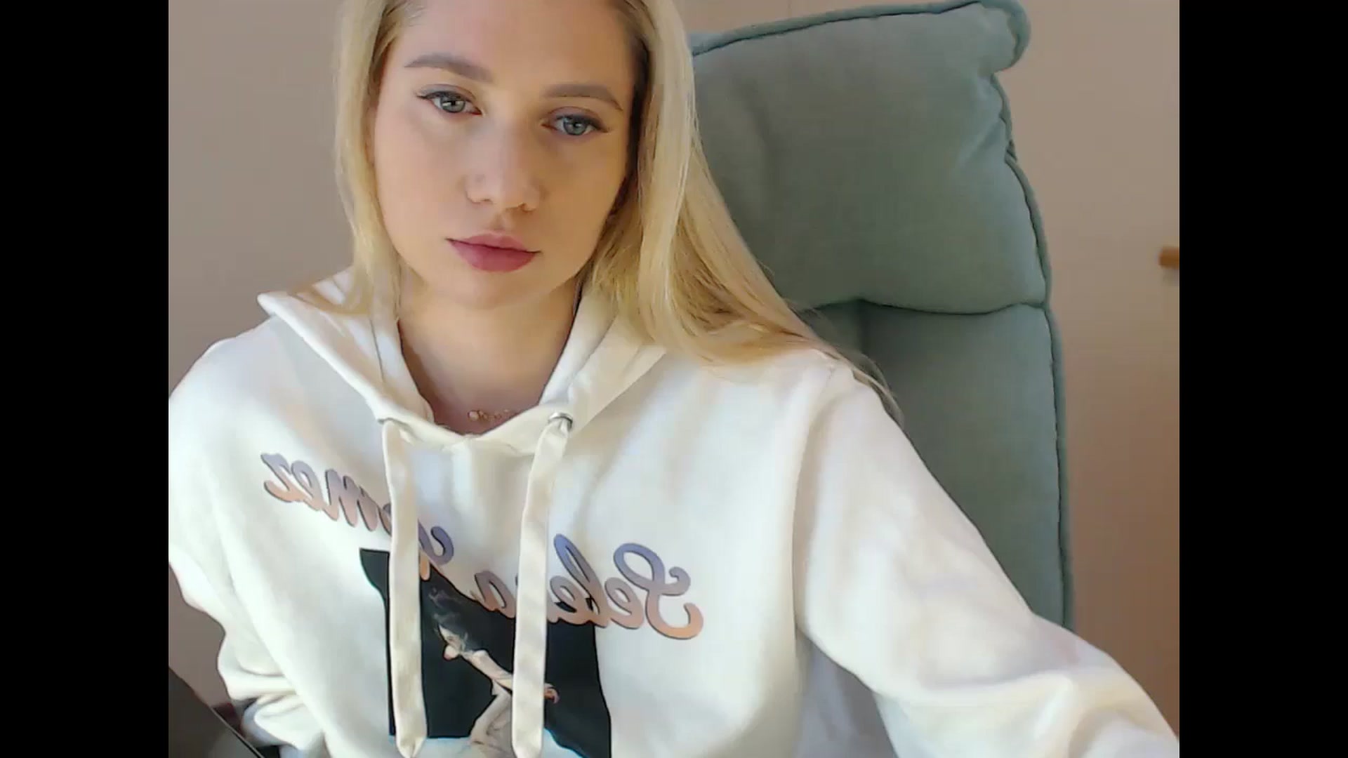 Gallery image thumbnail from Miss_Sylvia's myfreecams stream on, 01/11/2025, 17:12 image 9 of 20