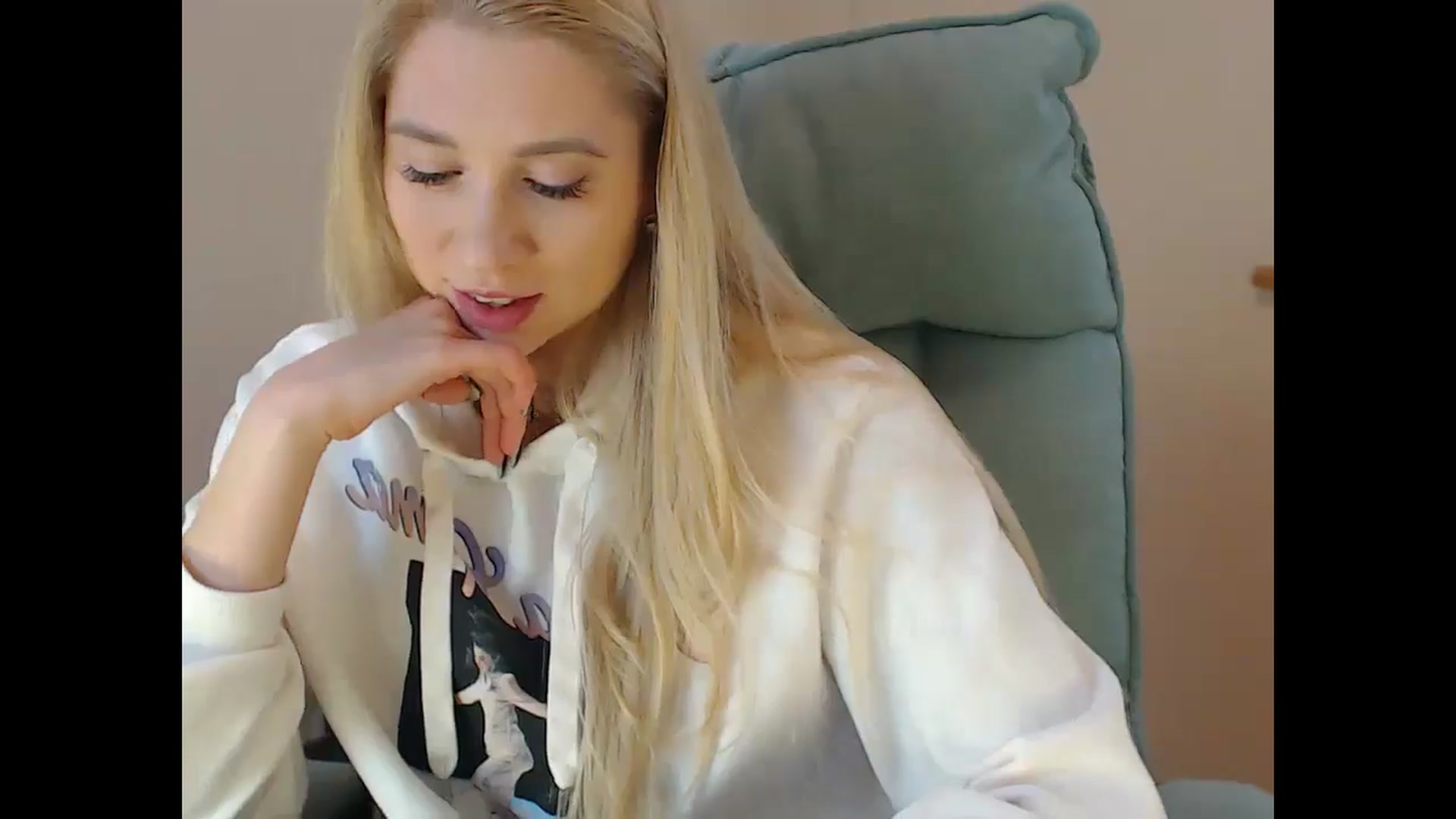 Gallery image thumbnail from Miss_Sylvia's myfreecams stream on, 01/11/2025, 17:12 image 4 of 20