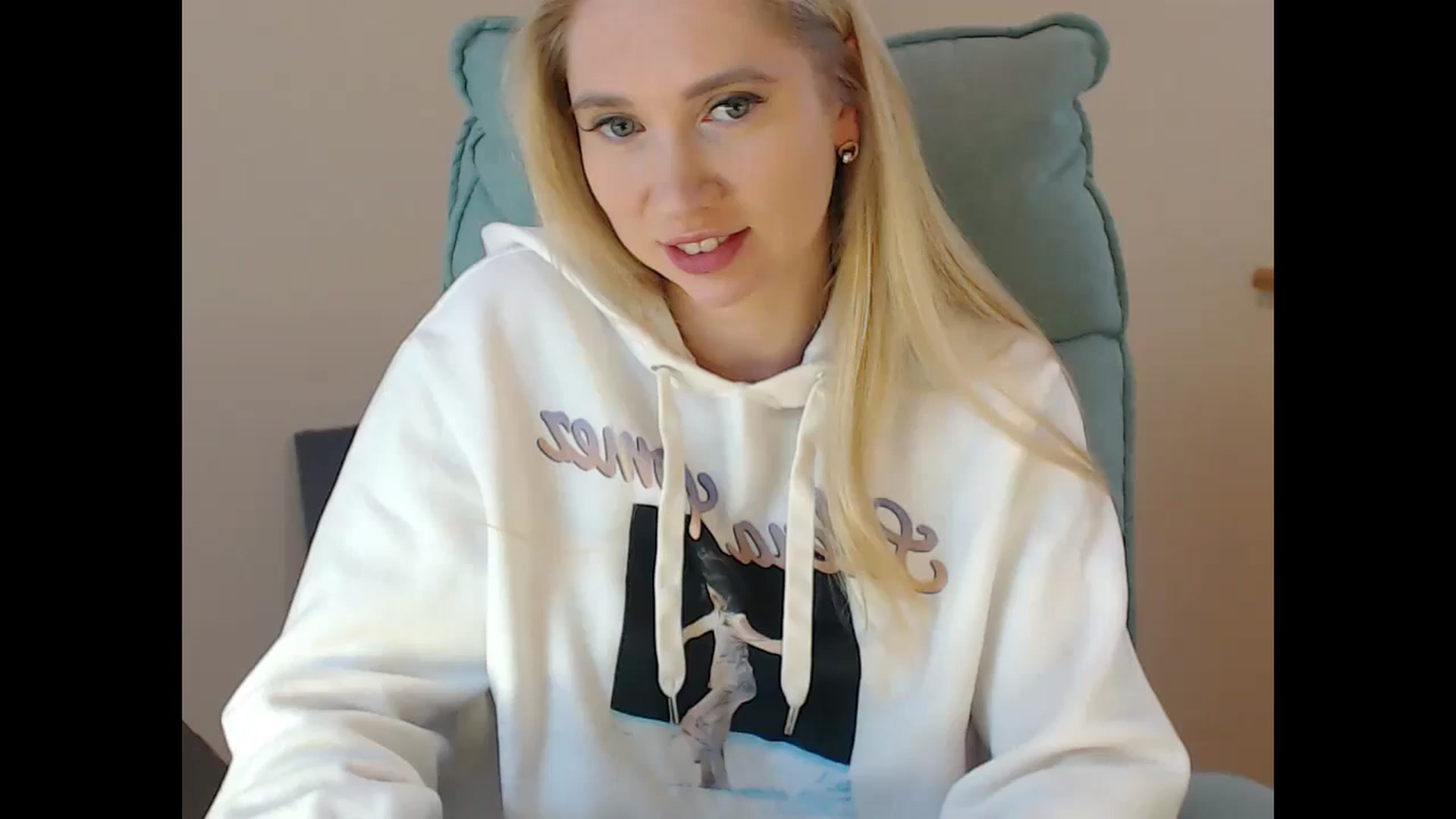 Gallery image thumbnail from Miss_Sylvia's myfreecams stream on, 01/11/2025, 18:19 image 14 of 20