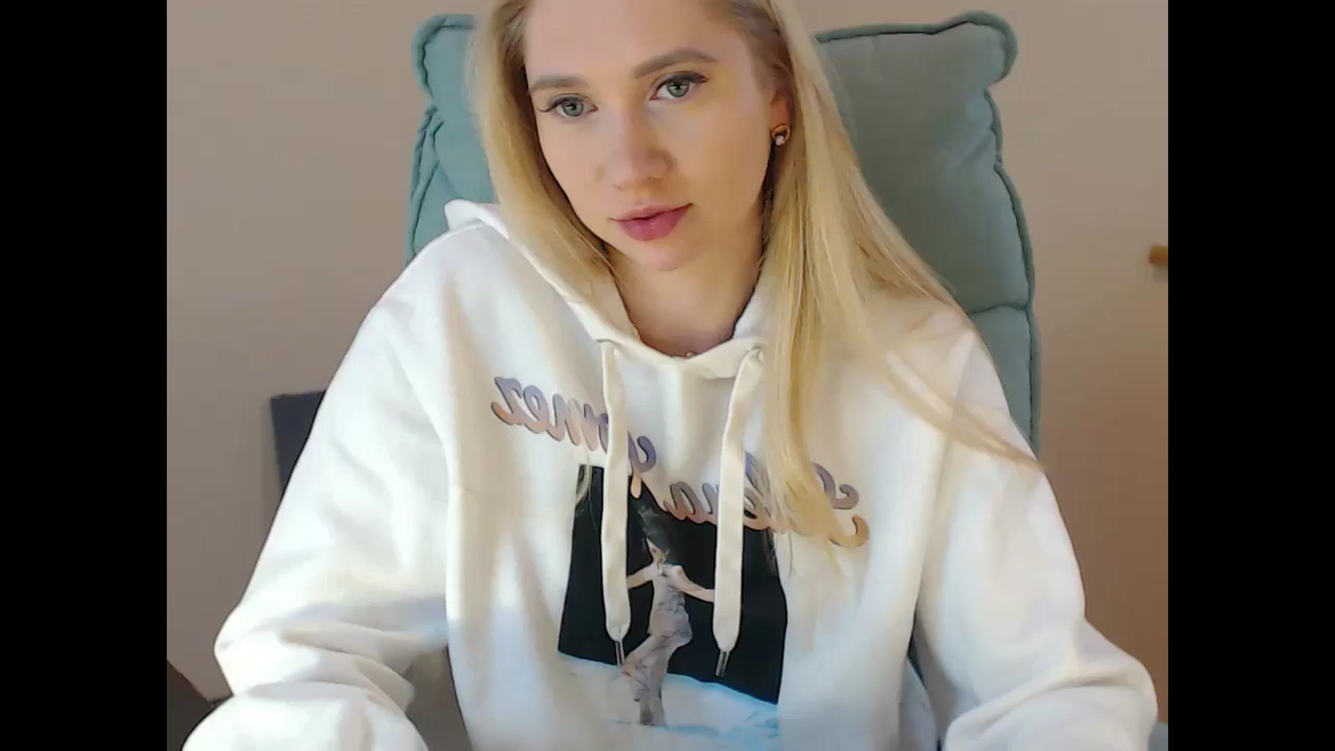 Gallery image thumbnail from Miss_Sylvia's myfreecams stream on, 01/11/2025, 18:19 image 17 of 20