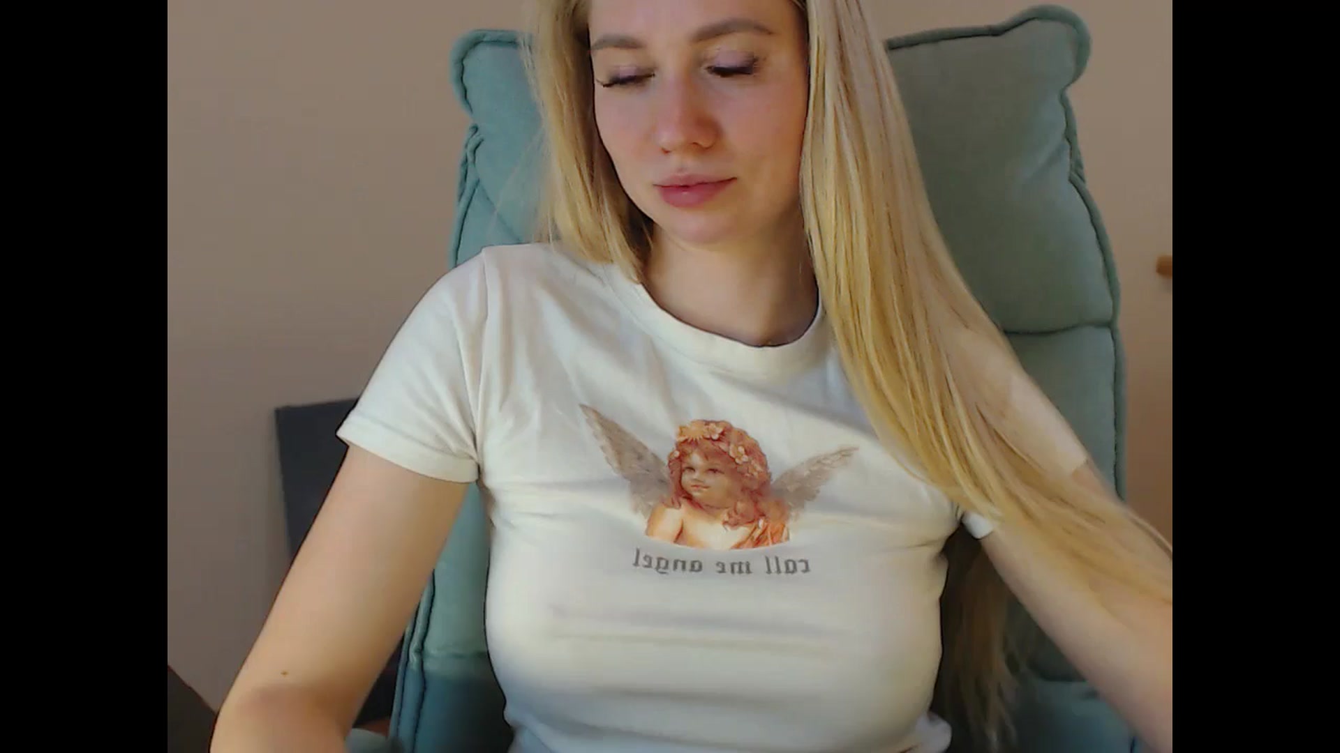 Gallery image thumbnail from Miss_Sylvia's myfreecams stream on, 01/15/2025, 20:17 image 20 of 20