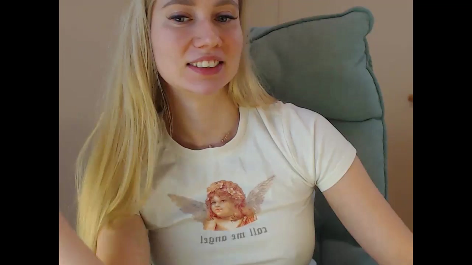 Gallery image thumbnail from Miss_Sylvia's myfreecams stream on, 01/15/2025, 20:17 image 3 of 20