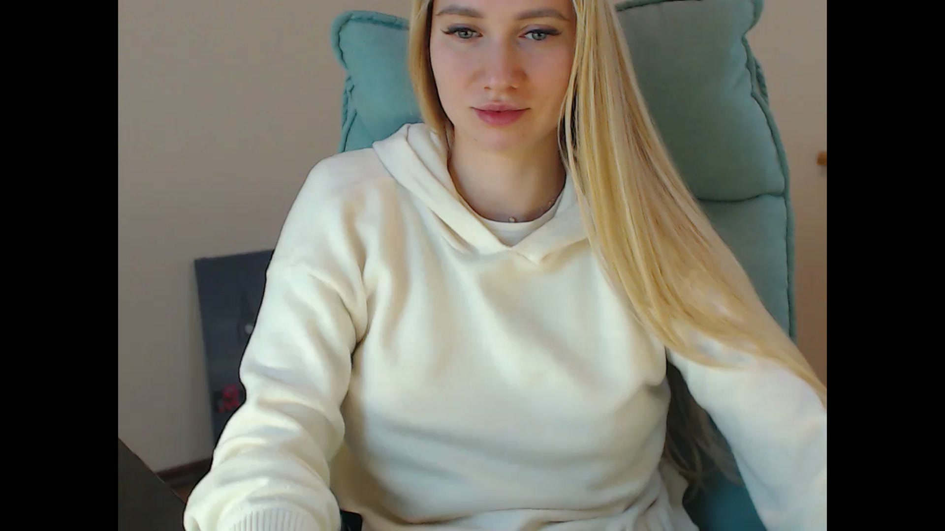 Gallery image thumbnail from Miss_Sylvia's myfreecams stream on, 01/16/2025, 20:22 image 10 of 20
