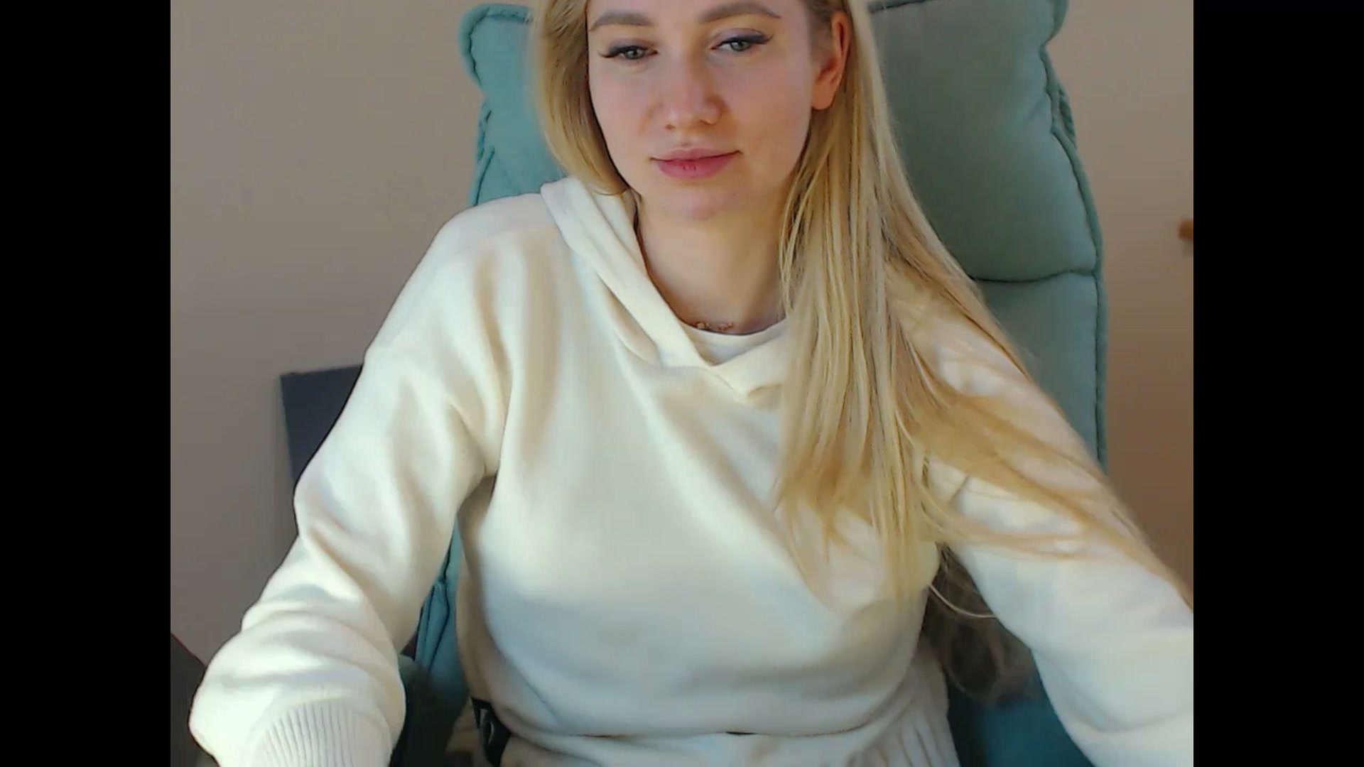 Gallery image thumbnail from Miss_Sylvia's myfreecams stream on, 01/16/2025, 20:22 image 16 of 20