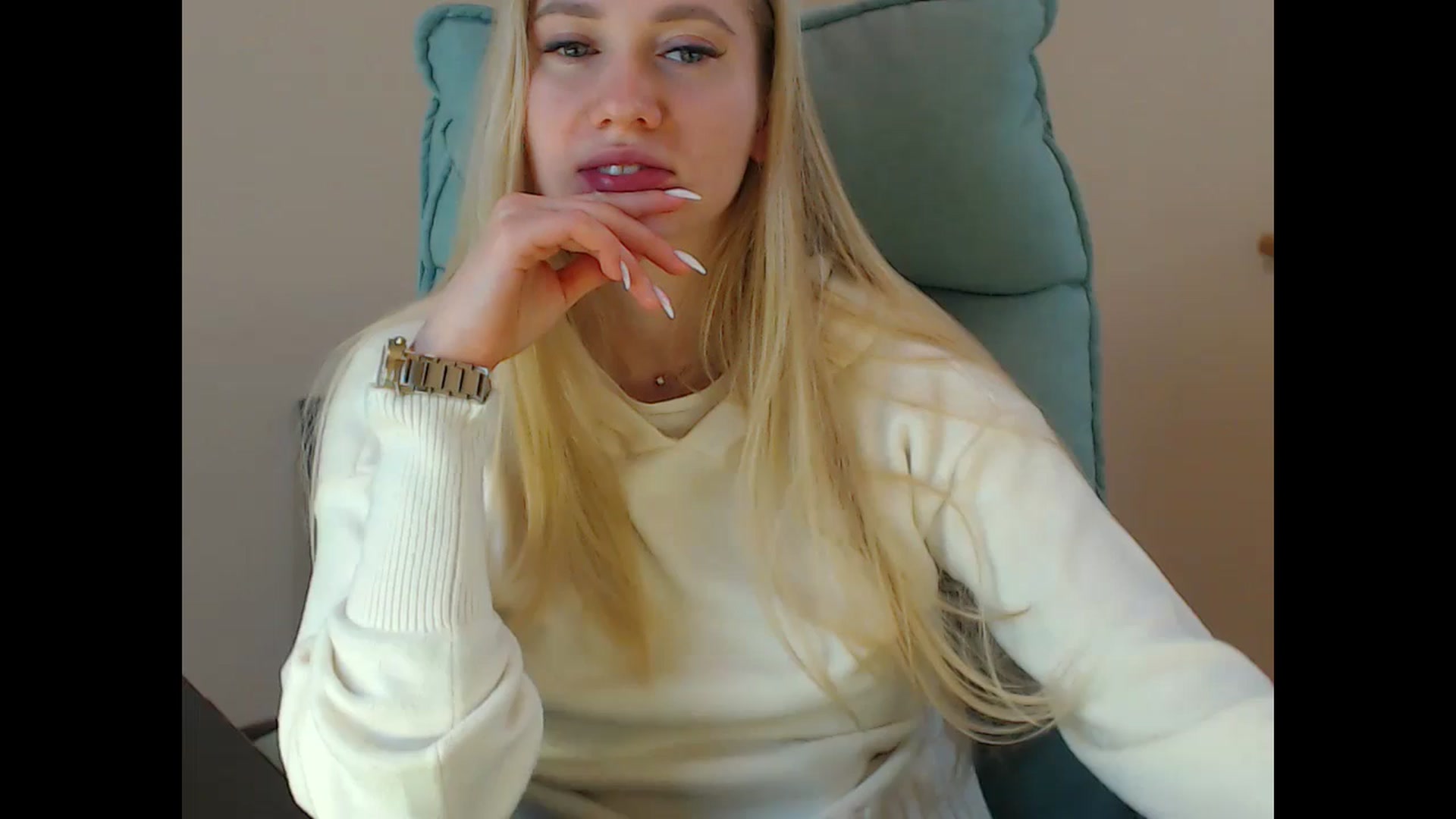 Gallery image thumbnail from Miss_Sylvia's myfreecams stream on, 01/16/2025, 20:22 image 18 of 20