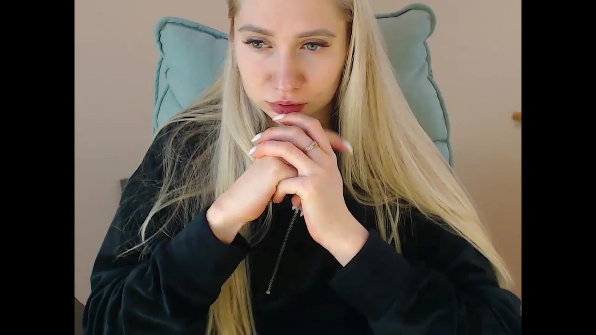 Gallery image thumbnail from Miss_Sylvia's myfreecams stream on, 01/19/2025, 19:55 image 9 of 20