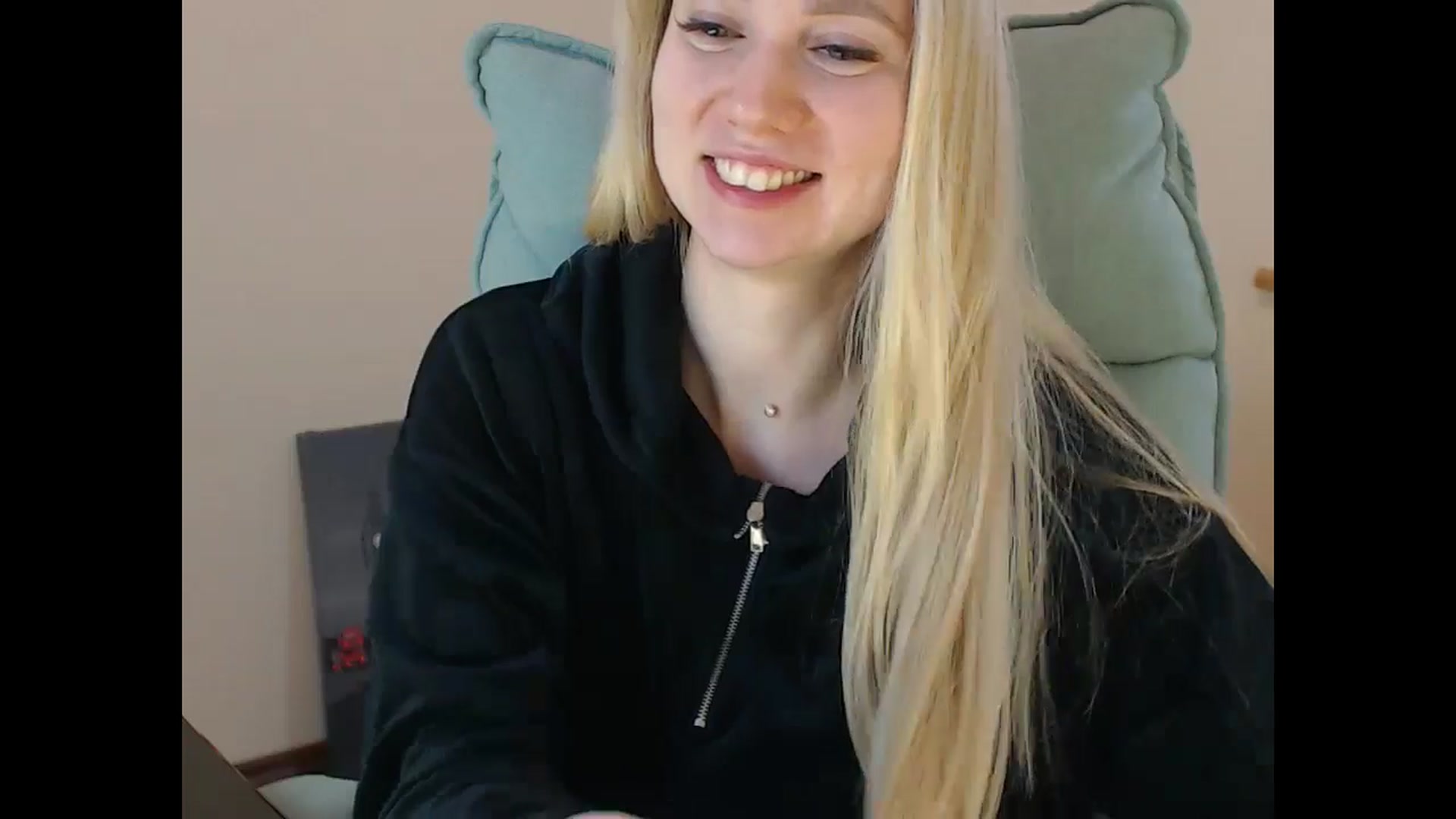 Gallery image thumbnail from Miss_Sylvia's myfreecams stream on, 01/19/2025, 20:51 image 5 of 20