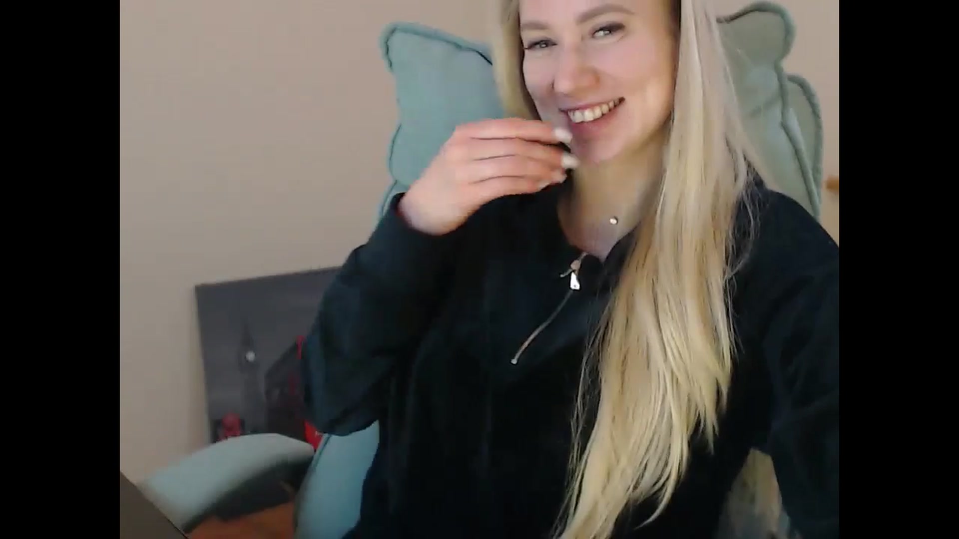Gallery image thumbnail from Miss_Sylvia's myfreecams stream on, 01/19/2025, 20:51 image 17 of 20
