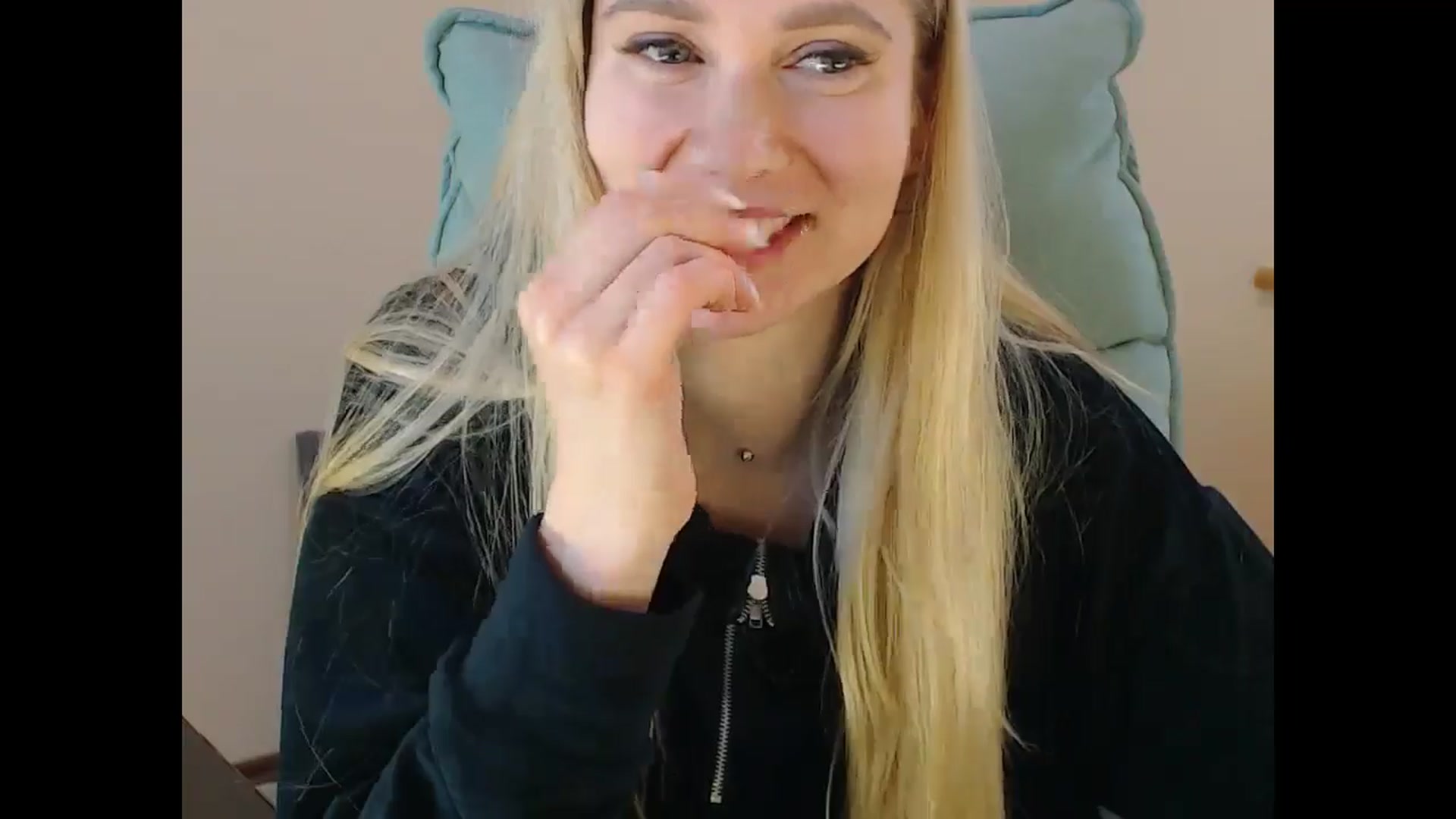 Gallery image thumbnail from Miss_Sylvia's myfreecams stream on, 01/19/2025, 20:51 image 12 of 20