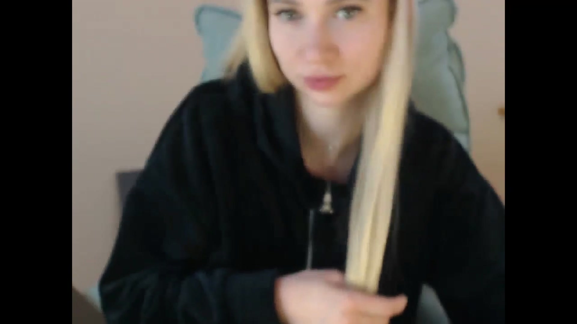 Gallery image thumbnail from Miss_Sylvia's myfreecams stream on, 01/19/2025, 20:51 image 19 of 20