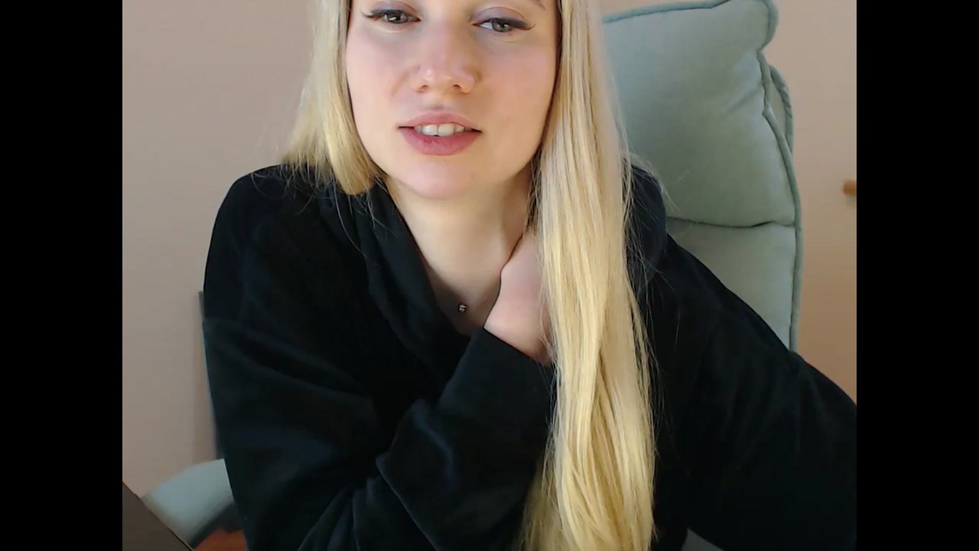 Gallery image thumbnail from Miss_Sylvia's myfreecams stream on, 01/19/2025, 20:51 image 20 of 20