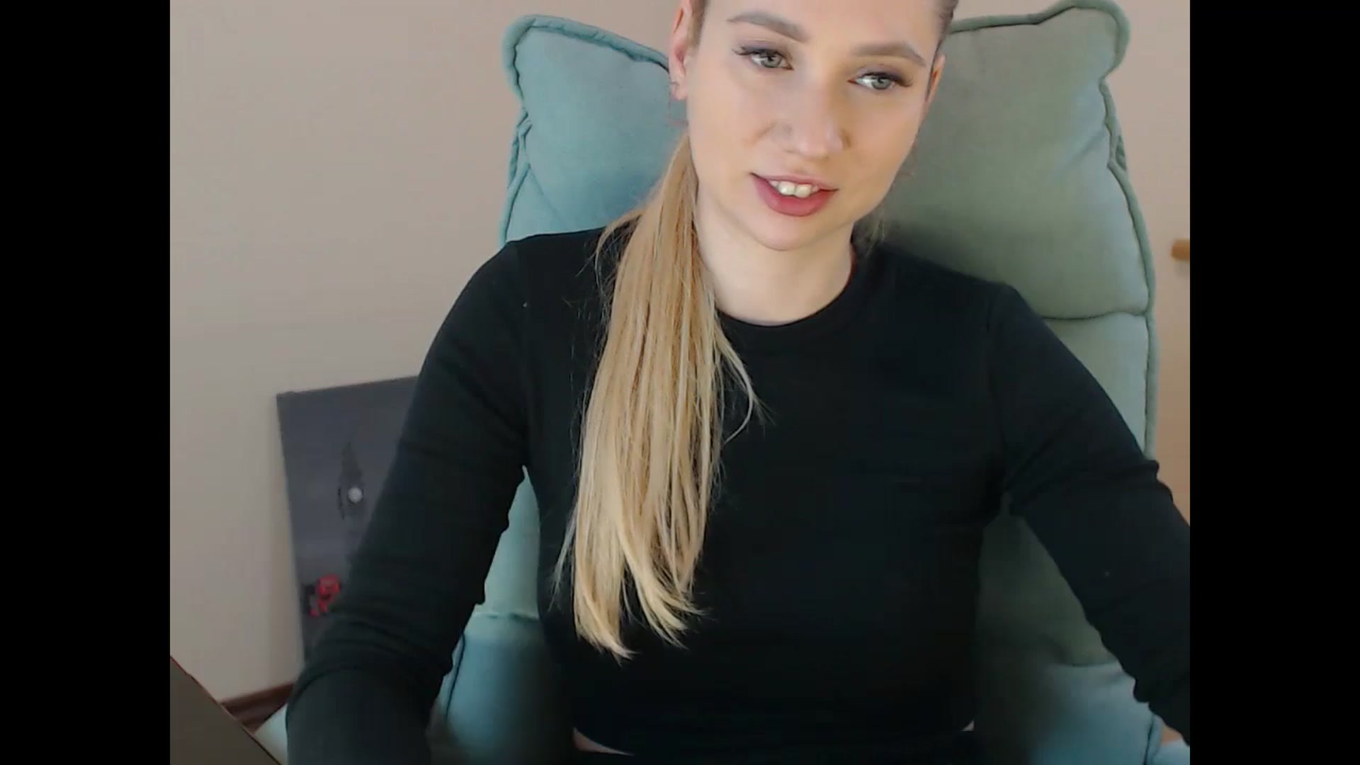Gallery image thumbnail from Miss_Sylvia's myfreecams stream on, 01/20/2025, 19:01 image 10 of 20