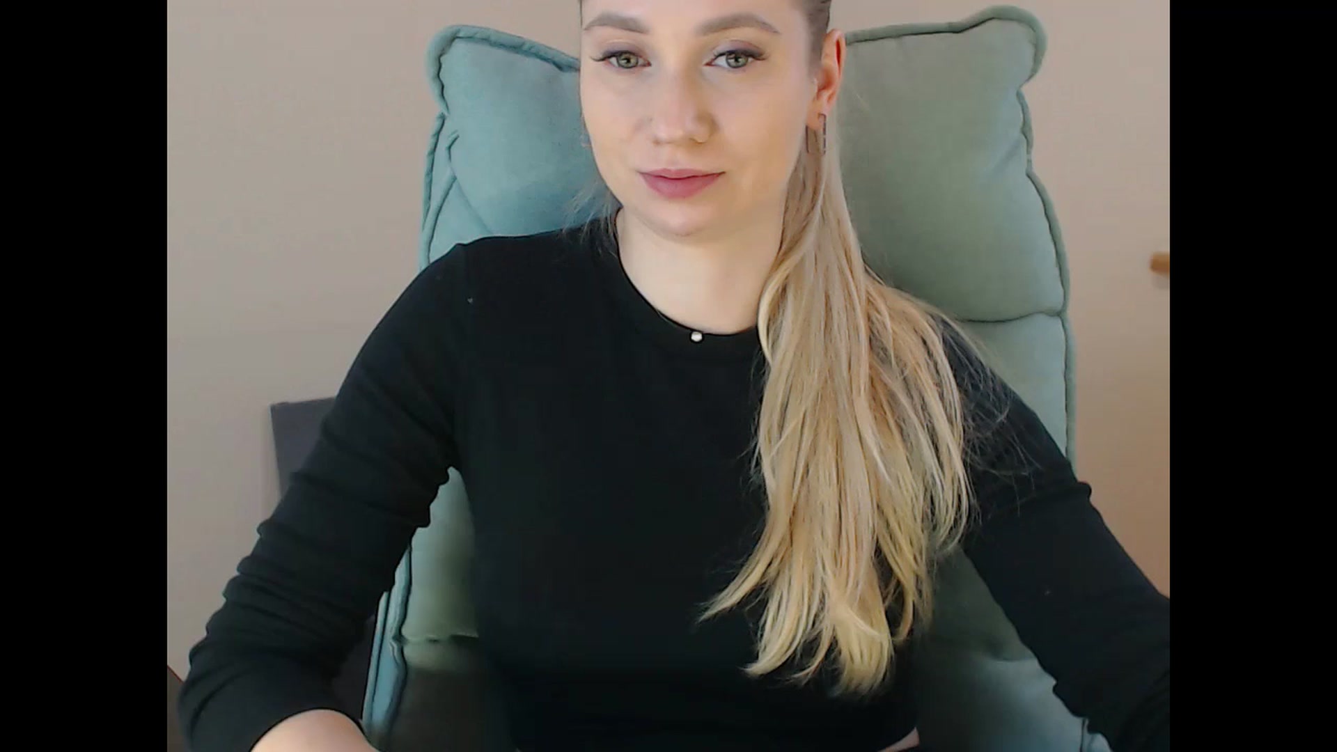 Gallery image thumbnail from Miss_Sylvia's myfreecams stream on, 01/20/2025, 19:01 image 1 of 20
