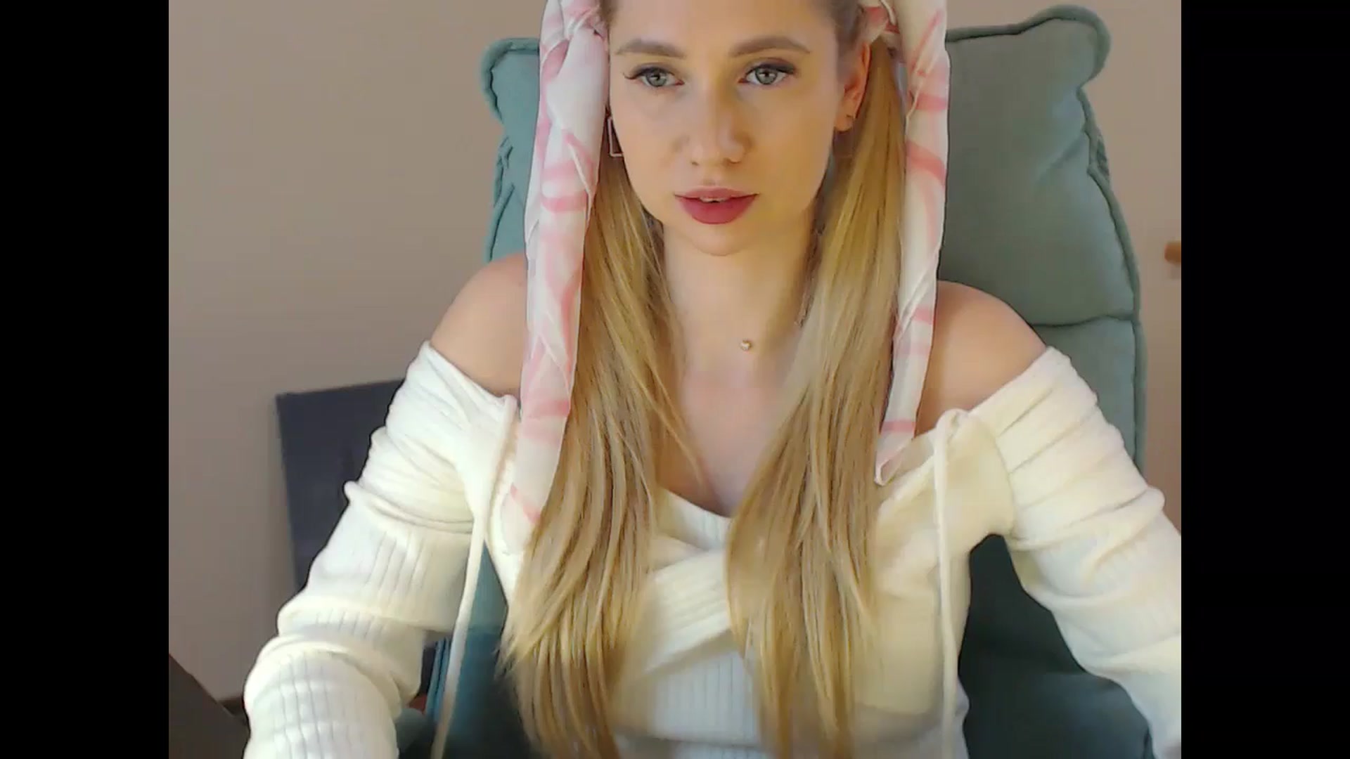 Gallery image thumbnail from Miss_Sylvia's myfreecams stream on, 01/21/2025, 17:38 image 17 of 20