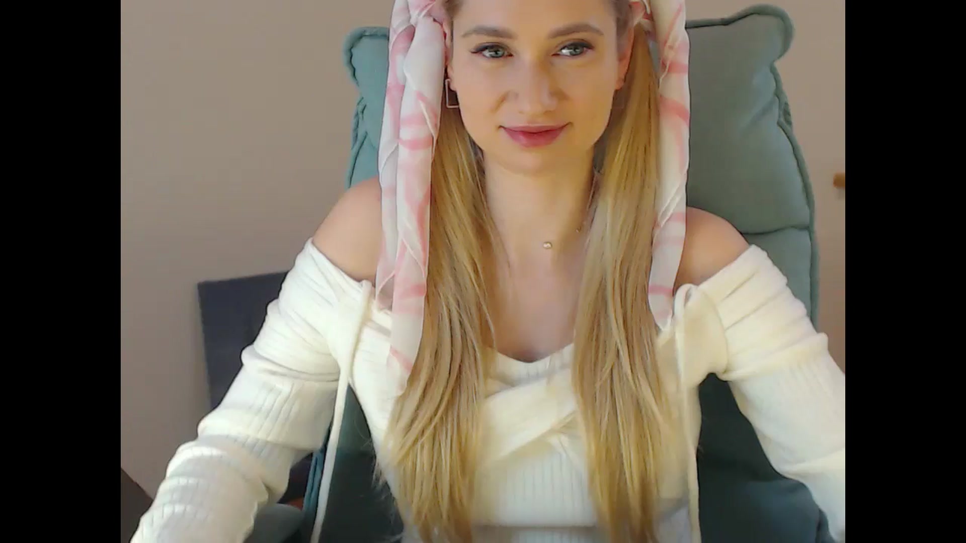 Gallery image thumbnail from Miss_Sylvia's myfreecams stream on, 01/21/2025, 17:38 image 18 of 20