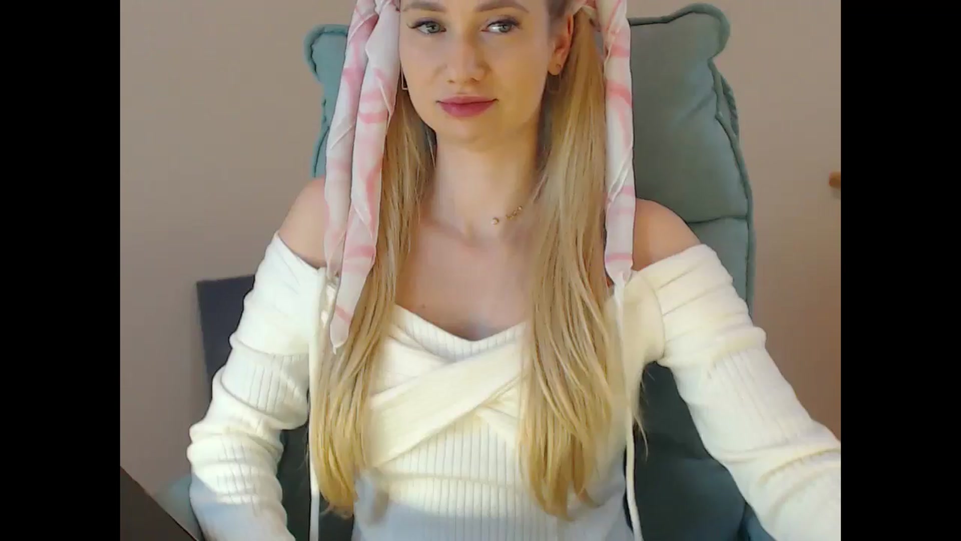 Gallery image thumbnail from Miss_Sylvia's myfreecams stream on, 01/21/2025, 17:38 image 20 of 20