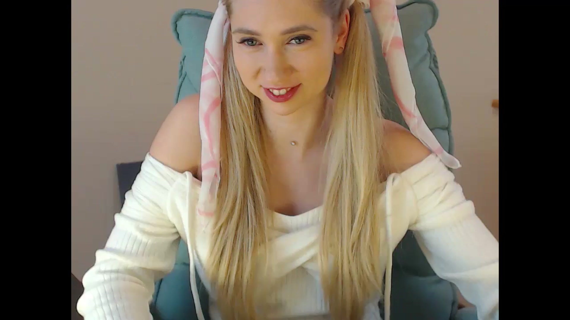Gallery image thumbnail from Miss_Sylvia's myfreecams stream on, 01/21/2025, 18:49 image 16 of 20