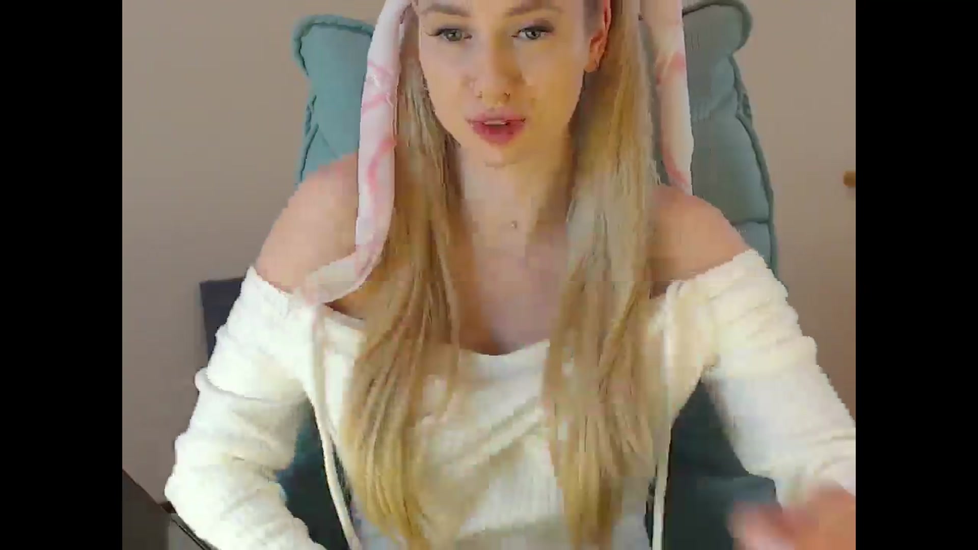 Gallery image thumbnail from Miss_Sylvia's myfreecams stream on, 01/21/2025, 18:49 image 15 of 20