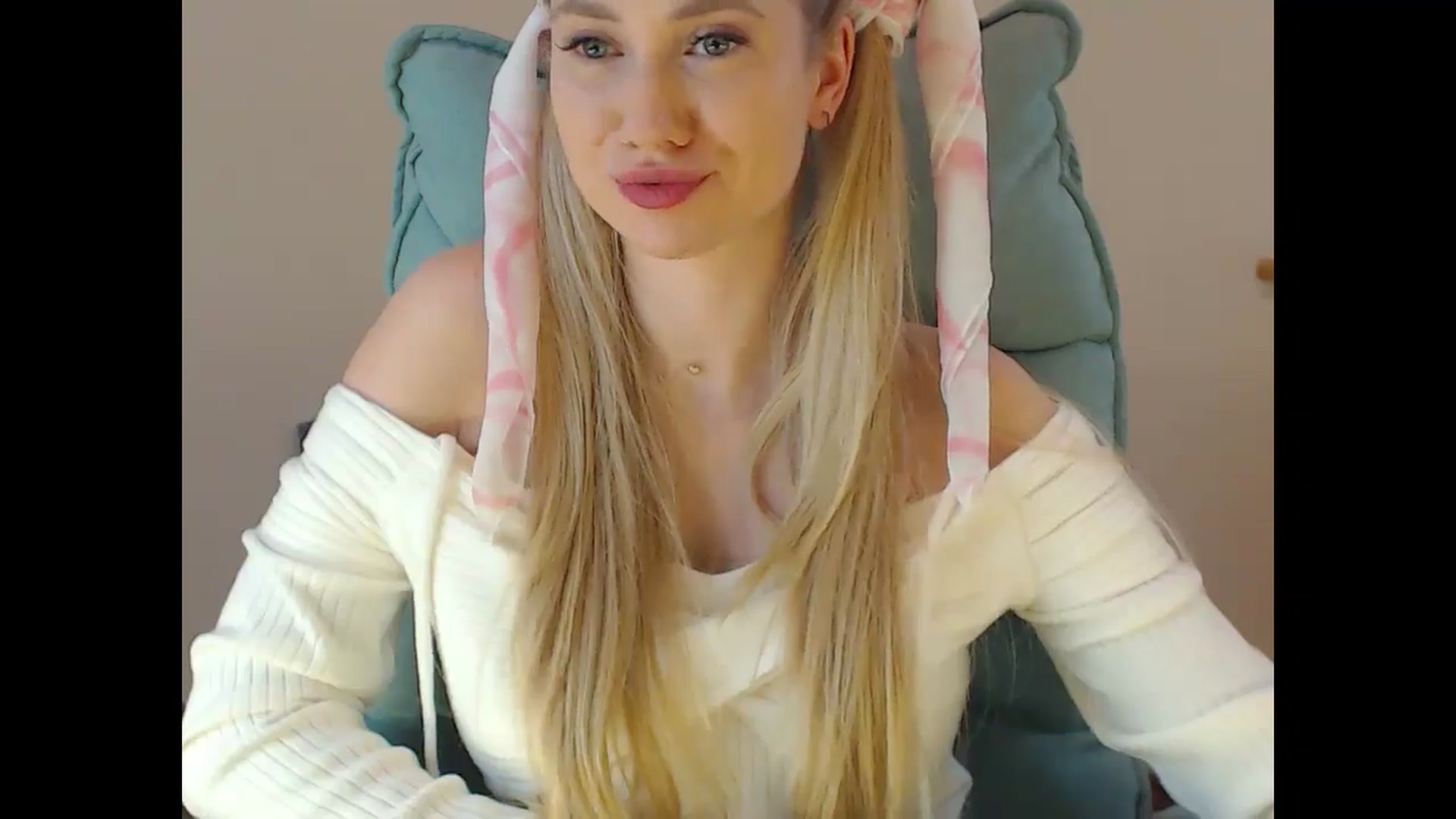 Gallery image thumbnail from Miss_Sylvia's myfreecams stream on, 01/21/2025, 19:44 image 7 of 20