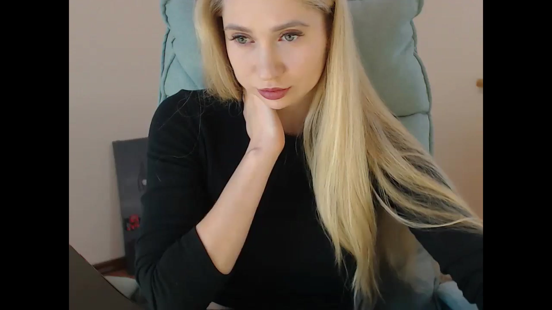 Gallery image thumbnail from Miss_Sylvia's myfreecams stream on, 01/22/2025, 19:30 image 4 of 20