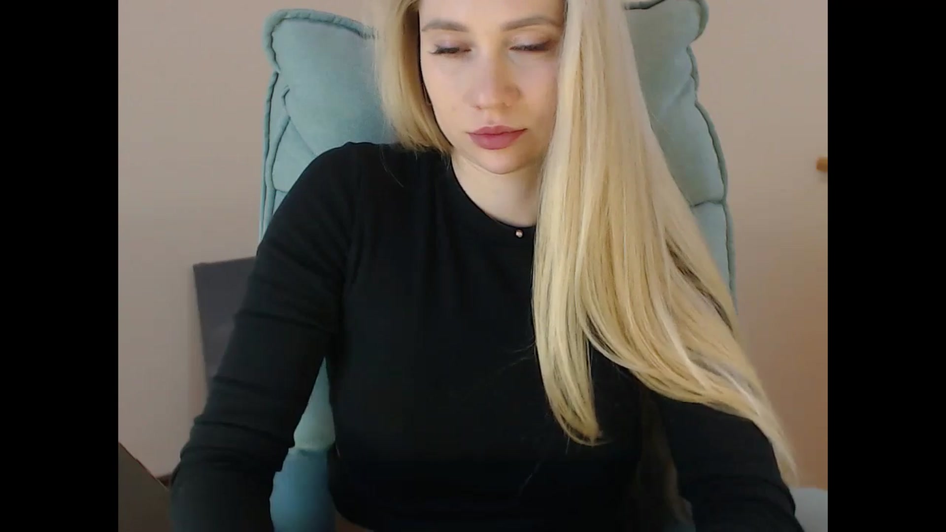 Gallery image thumbnail from Miss_Sylvia's myfreecams stream on, 01/22/2025, 19:30 image 16 of 20