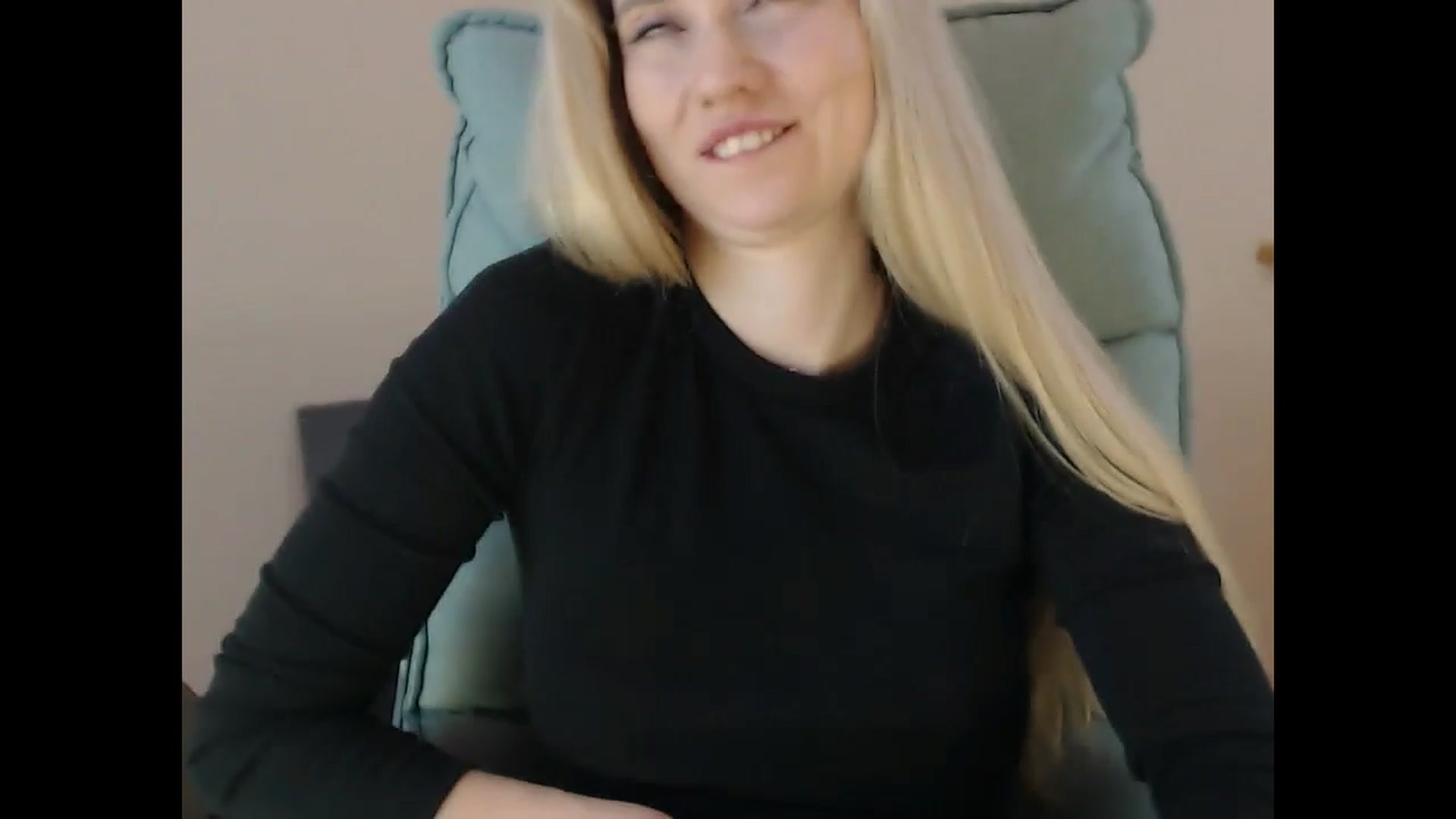 Gallery image thumbnail from Miss_Sylvia's myfreecams stream on, 01/22/2025, 19:30 image 14 of 20
