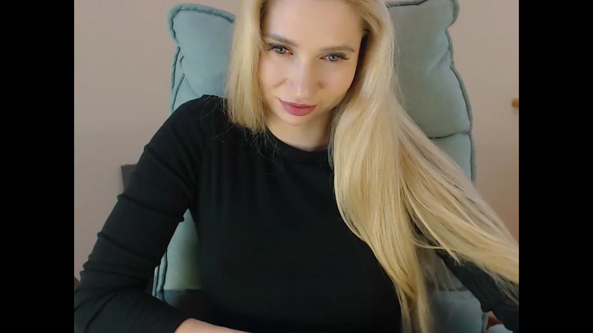 Gallery image thumbnail from Miss_Sylvia's myfreecams stream on, 01/22/2025, 19:30 image 15 of 20