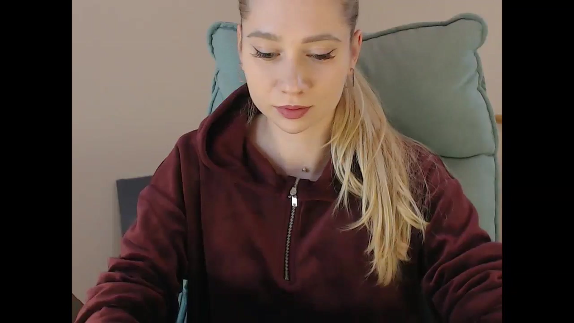 Gallery image thumbnail from Miss_Sylvia's myfreecams stream on, 01/24/2025, 17:37 image 3 of 20