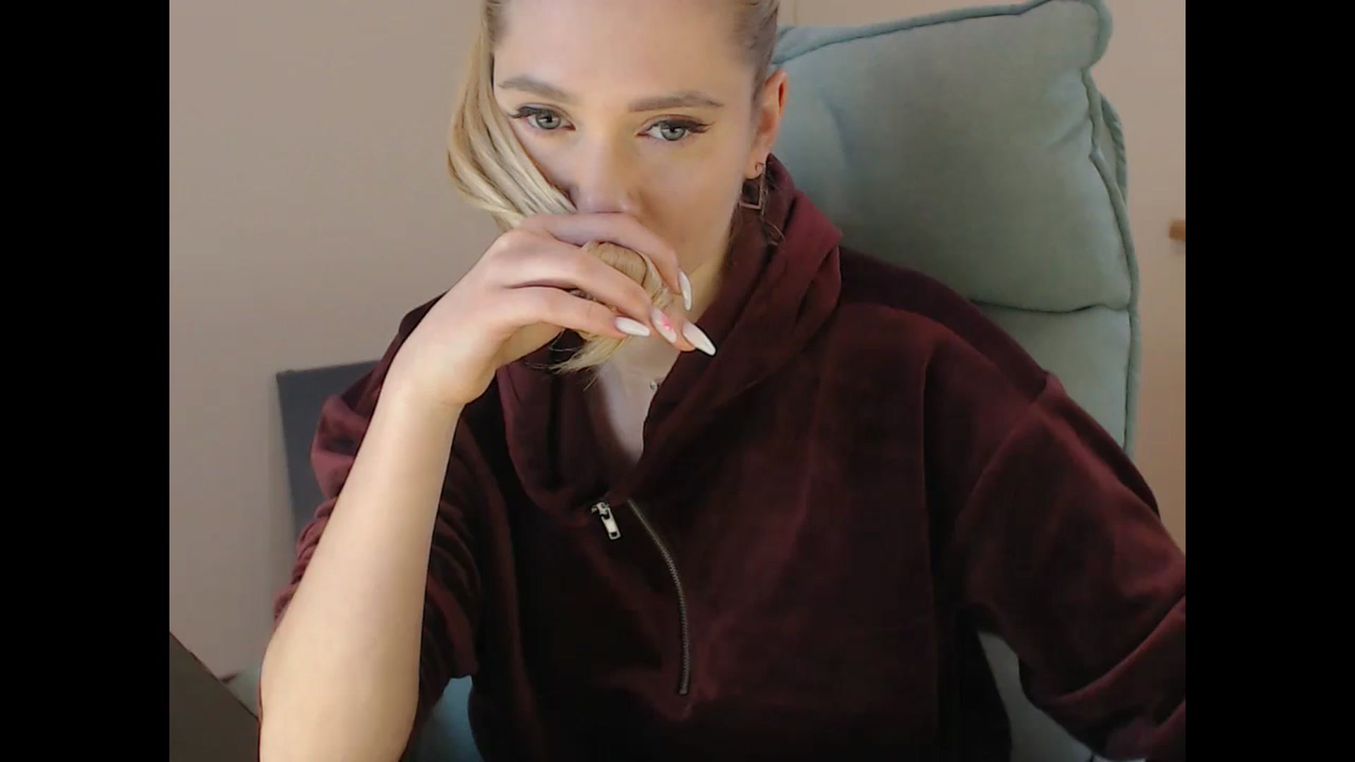 Gallery image thumbnail from Miss_Sylvia's myfreecams stream on, 01/24/2025, 19:47 image 17 of 20