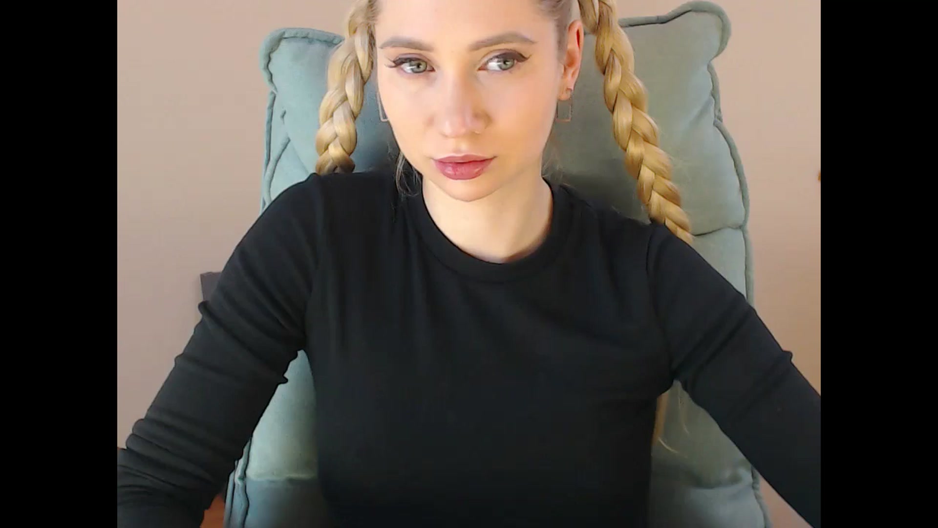 Gallery image thumbnail from Miss_Sylvia's myfreecams stream on, 01/26/2025, 15:07 image 2 of 20
