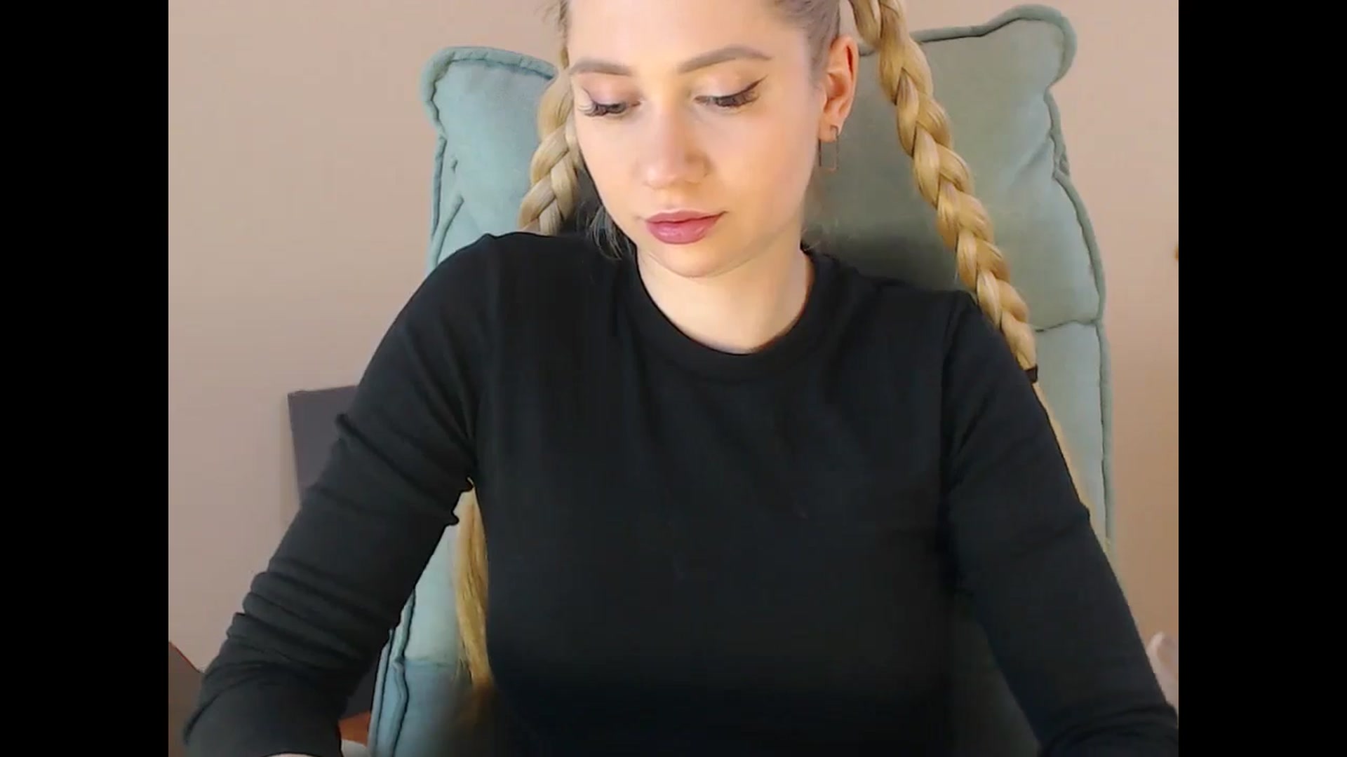 Gallery image thumbnail from Miss_Sylvia's myfreecams stream on, 01/26/2025, 15:07 image 20 of 20