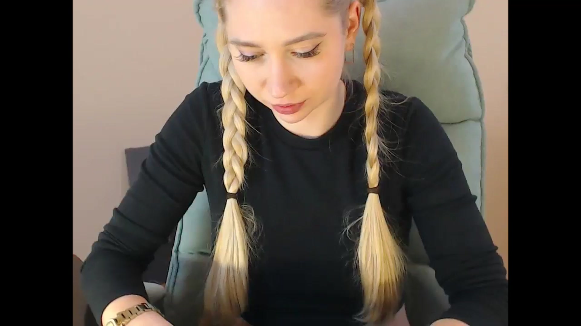 Gallery image thumbnail from Miss_Sylvia's myfreecams stream on, 01/26/2025, 20:18 image 10 of 20
