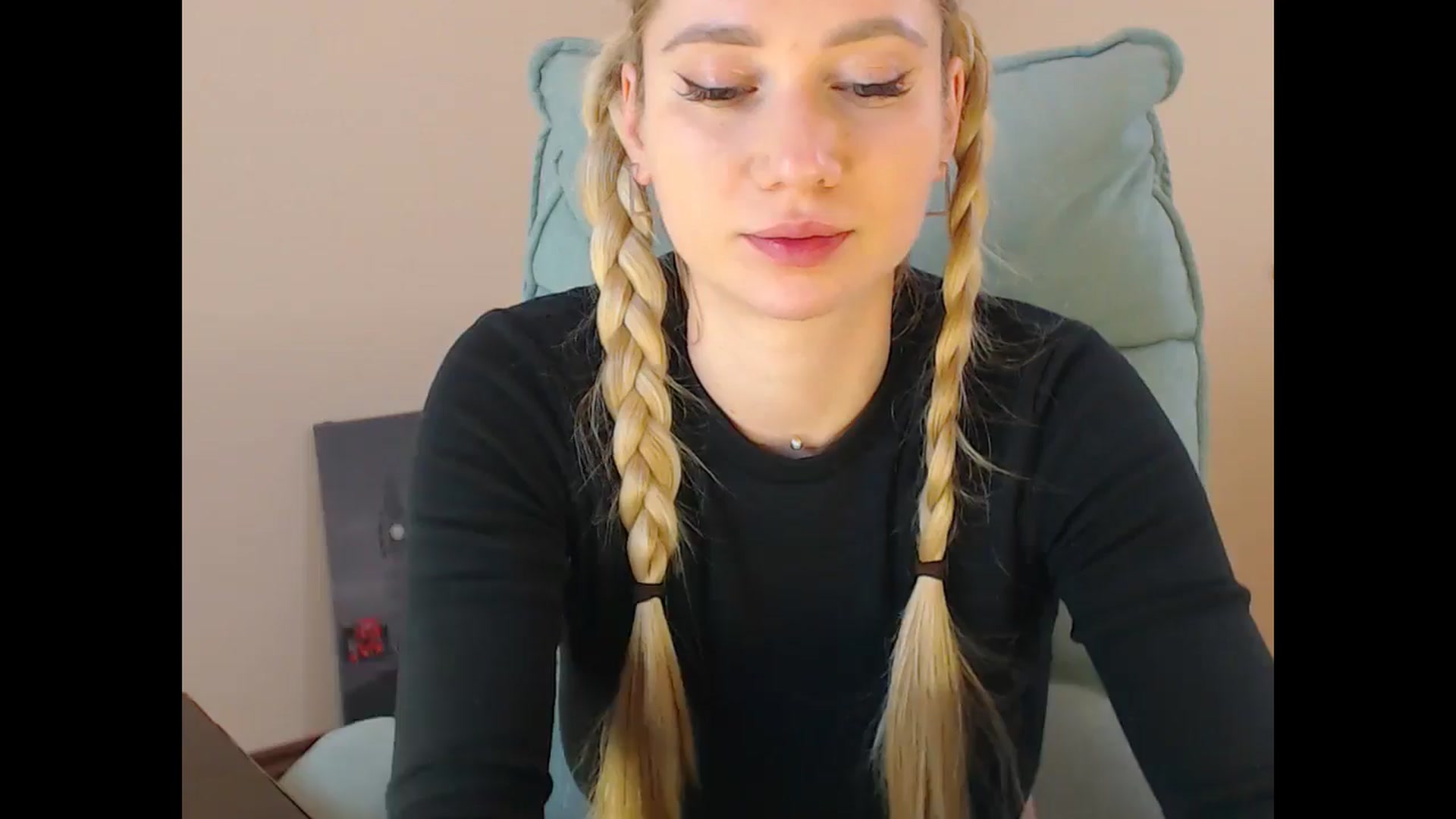 Gallery image thumbnail from Miss_Sylvia's myfreecams stream on, 01/26/2025, 20:43 image 9 of 20