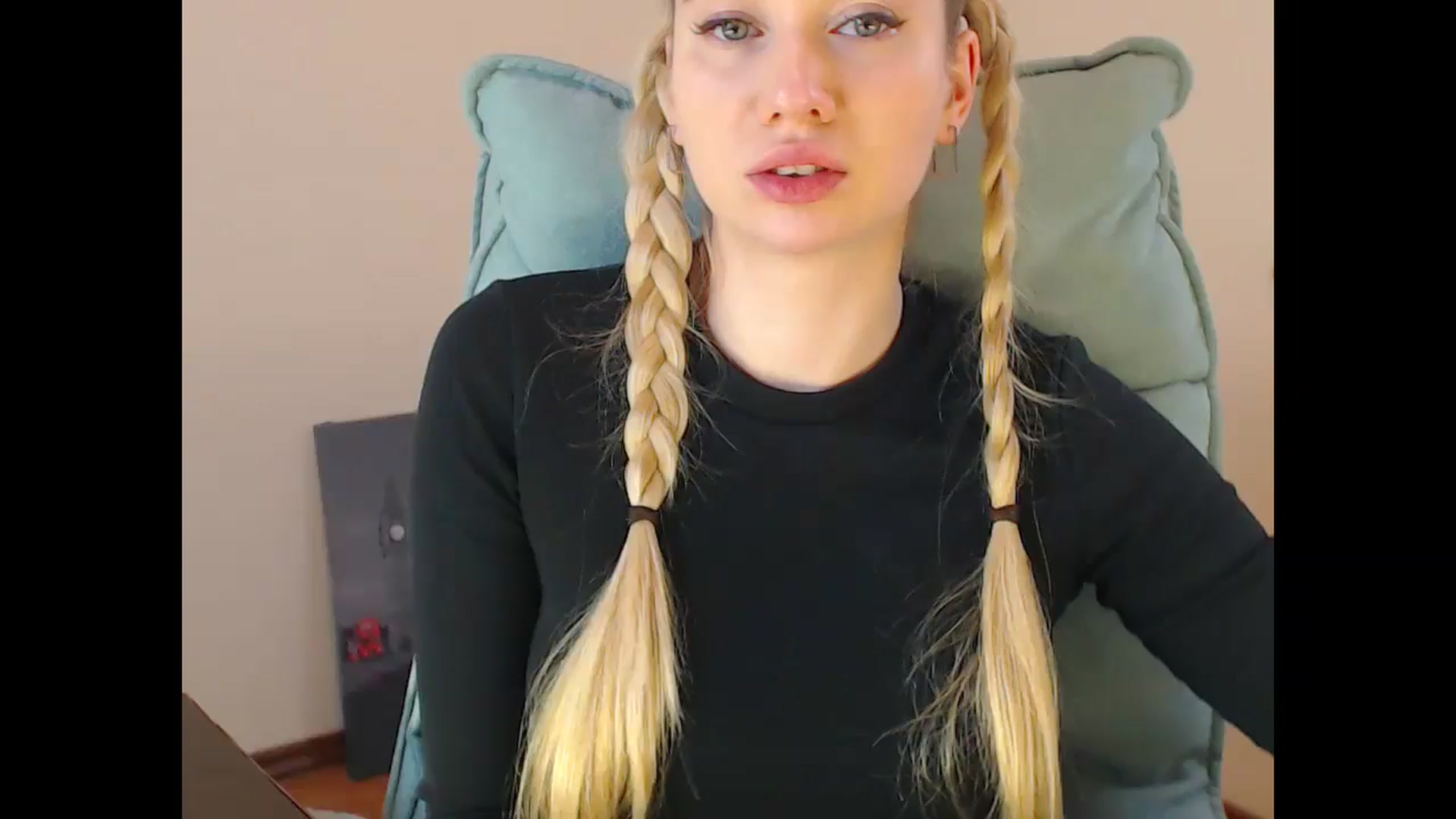 Gallery image thumbnail from Miss_Sylvia's myfreecams stream on, 01/26/2025, 20:43 image 1 of 20