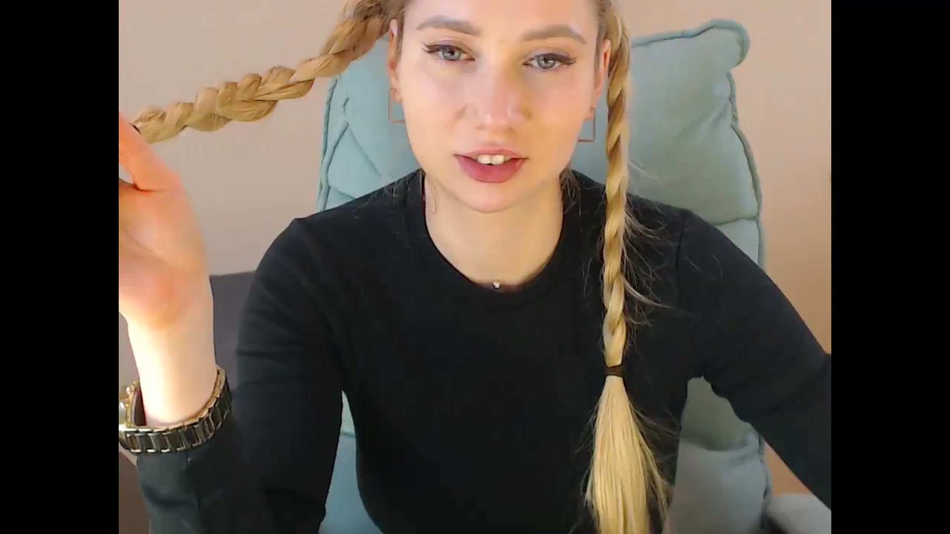 Gallery image thumbnail from Miss_Sylvia's myfreecams stream on, 01/26/2025, 20:43 image 10 of 20