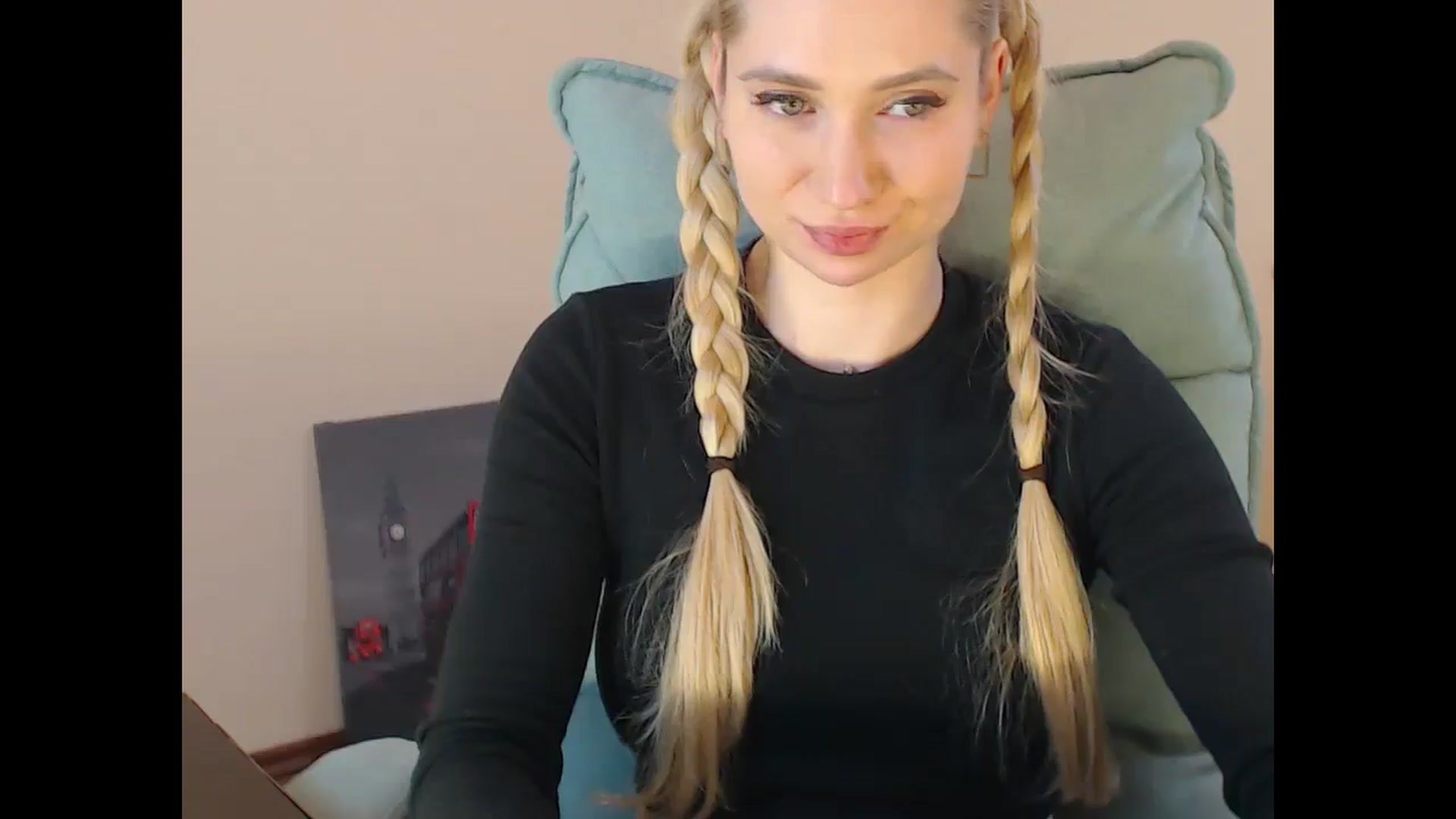 Gallery image thumbnail from Miss_Sylvia's myfreecams stream on, 01/26/2025, 20:43 image 4 of 20