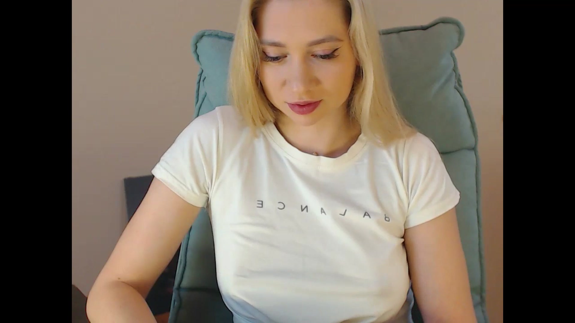 Gallery image thumbnail from Miss_Sylvia's myfreecams stream on, 01/27/2025, 19:35 image 5 of 20