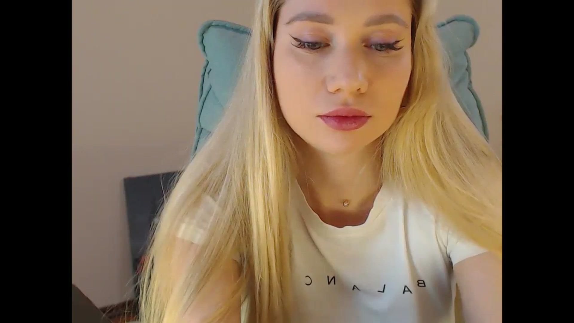 Gallery image thumbnail from Miss_Sylvia's myfreecams stream on, 01/27/2025, 19:35 image 4 of 20