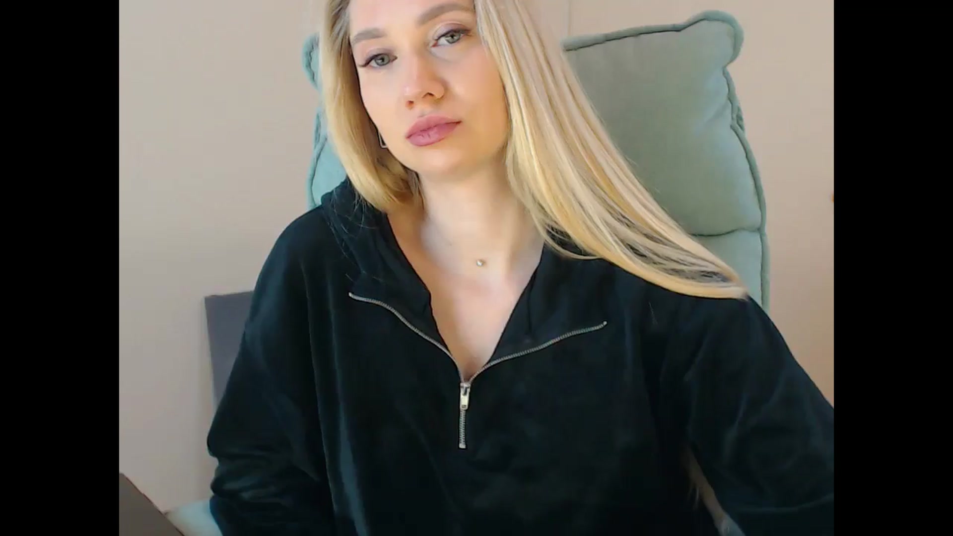Gallery image thumbnail from Miss_Sylvia's myfreecams stream on, 01/28/2025, 17:04 image 20 of 20