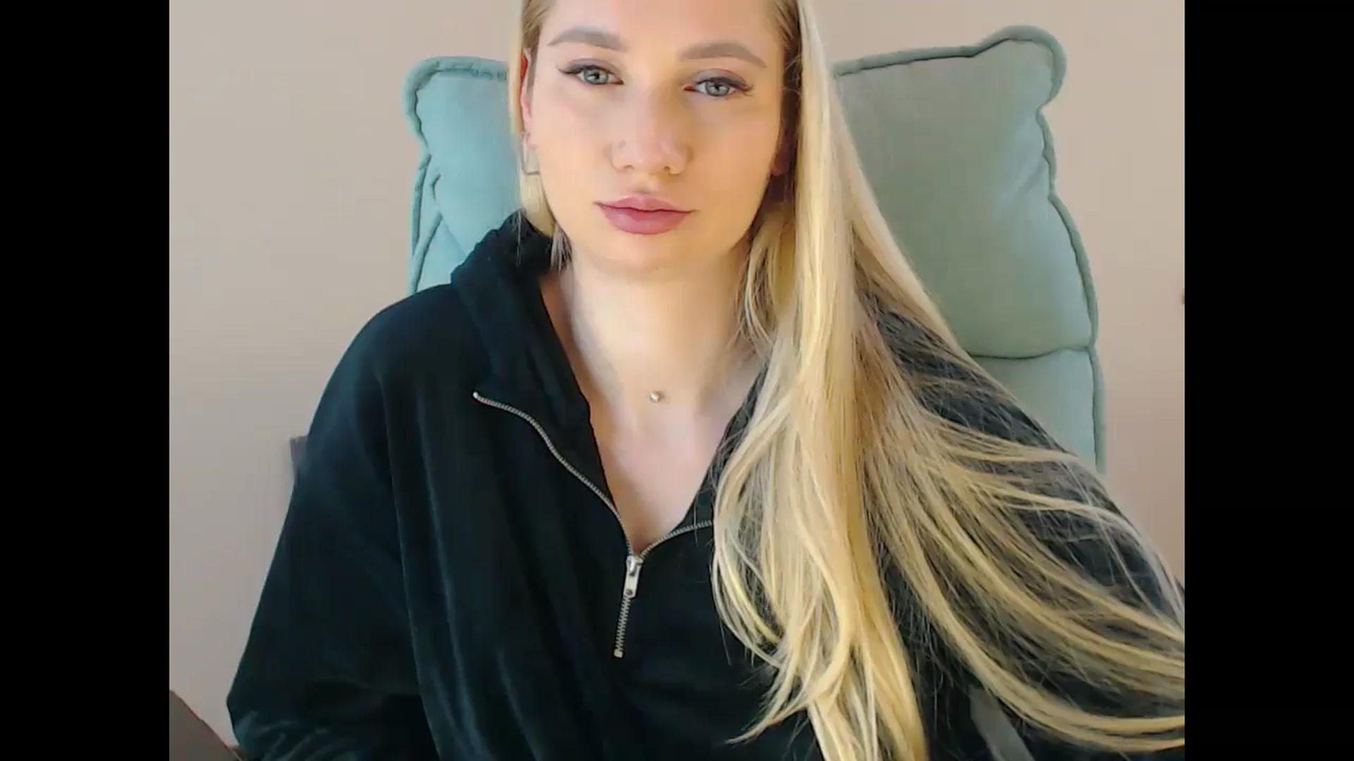 Gallery image thumbnail from Miss_Sylvia's myfreecams stream on, 01/28/2025, 17:04 image 2 of 20