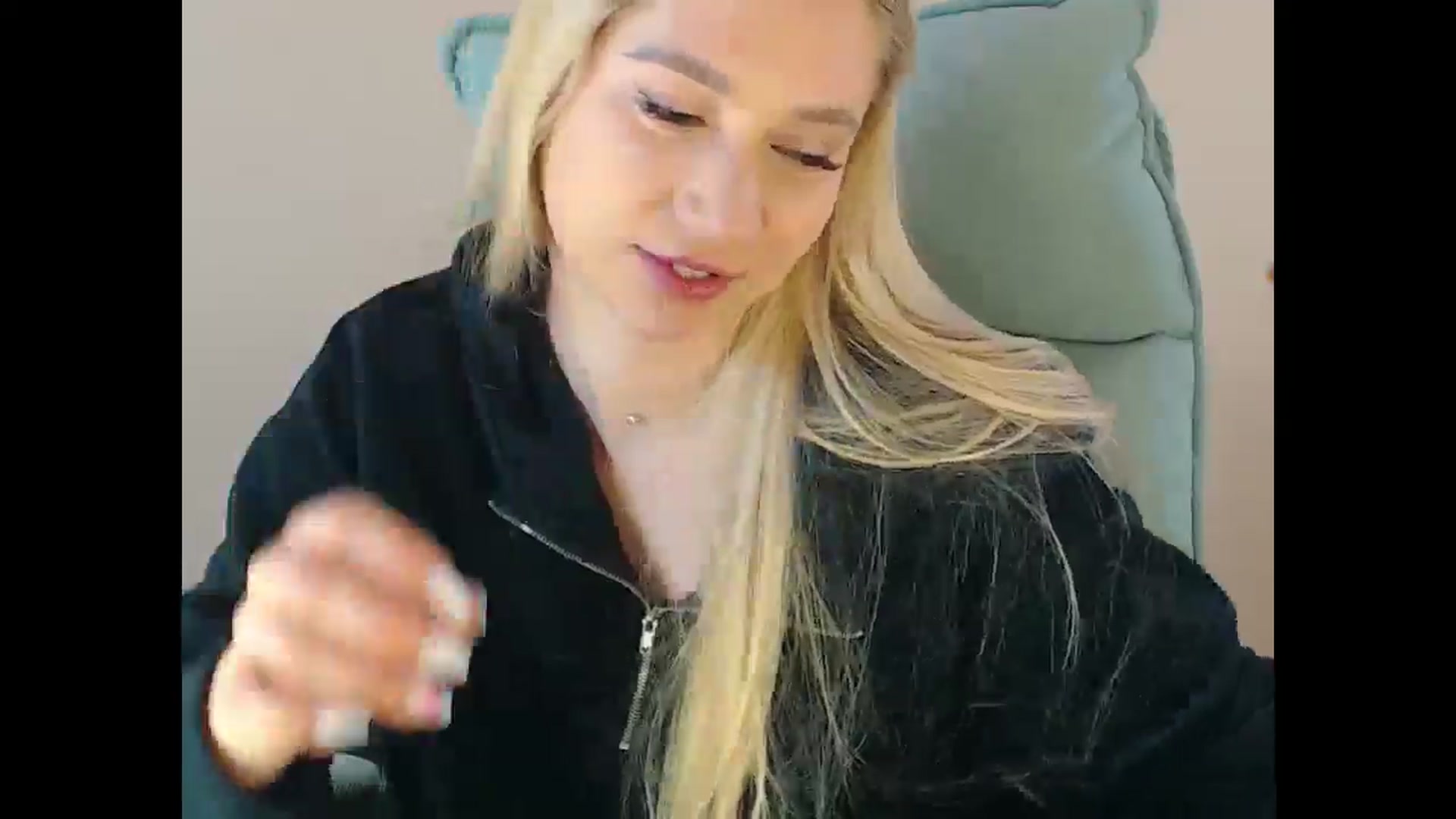 Gallery image thumbnail from Miss_Sylvia's myfreecams stream on, 01/28/2025, 19:02 image 18 of 20